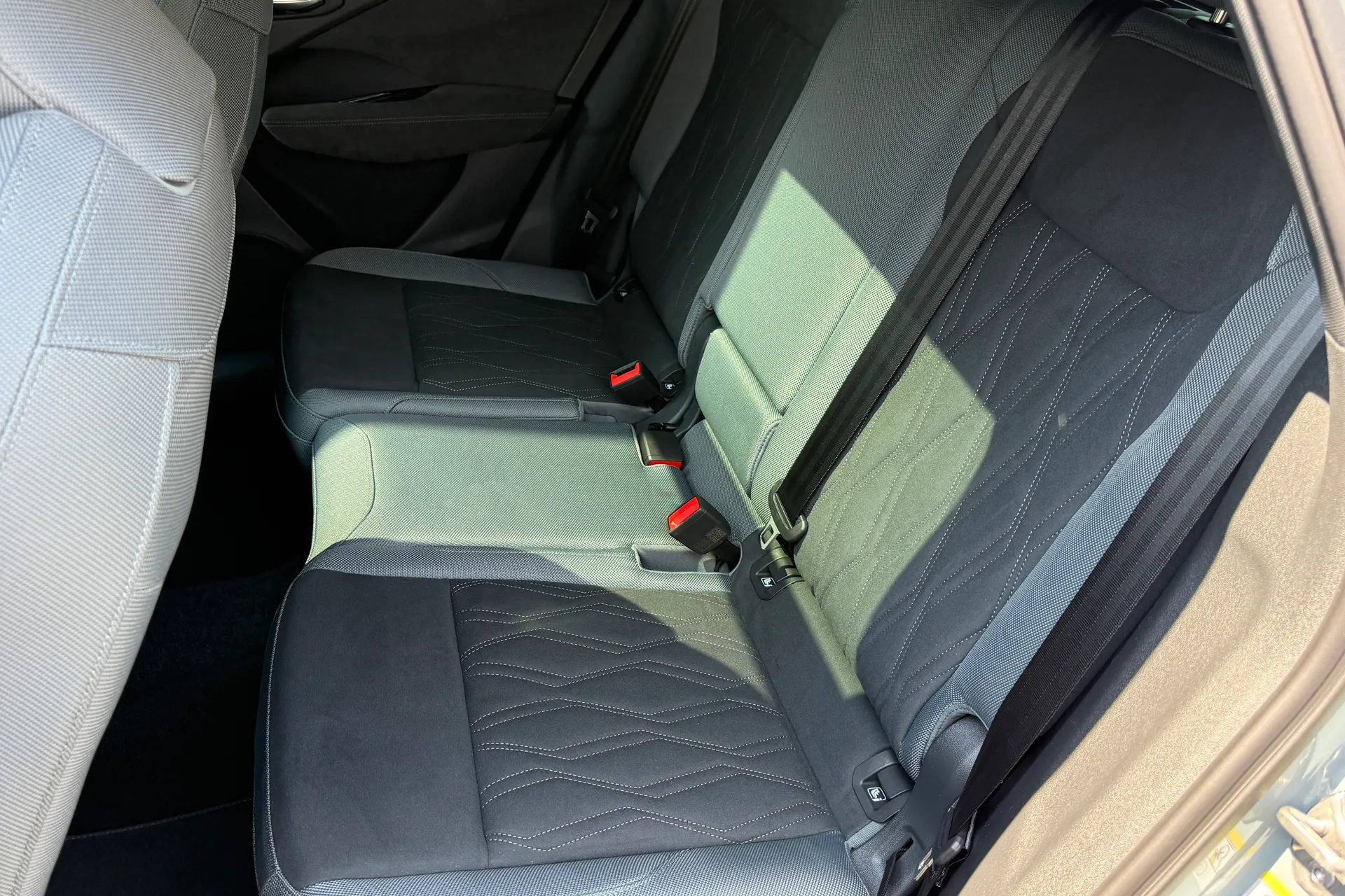 Audi Q3 thumbnail image number 41
