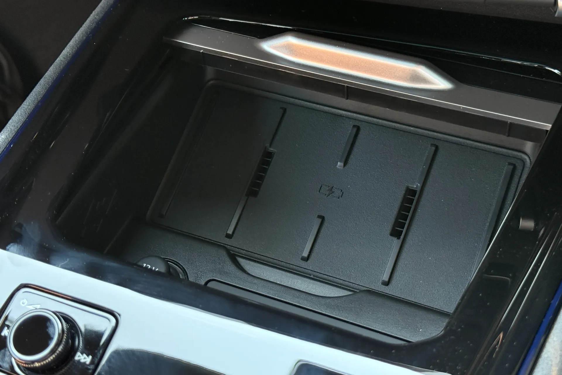 Audi Q3 thumbnail image number 17