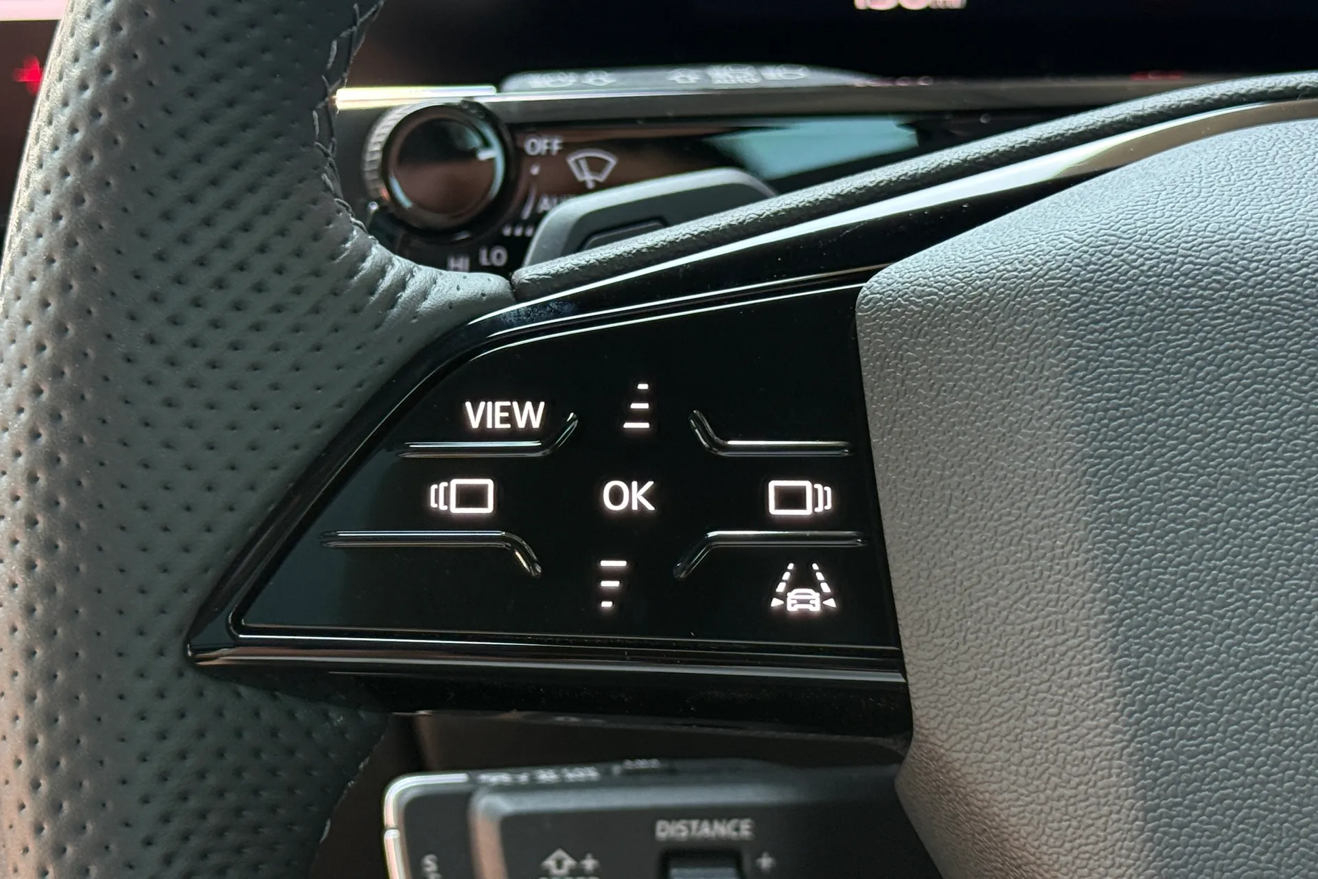 Audi Q3 thumbnail image number 8