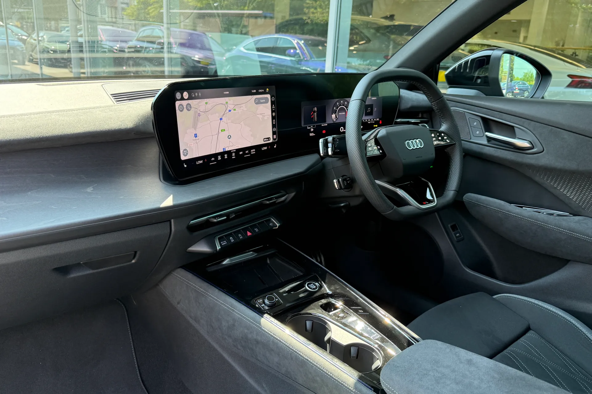 Audi Q3 thumbnail image number 42