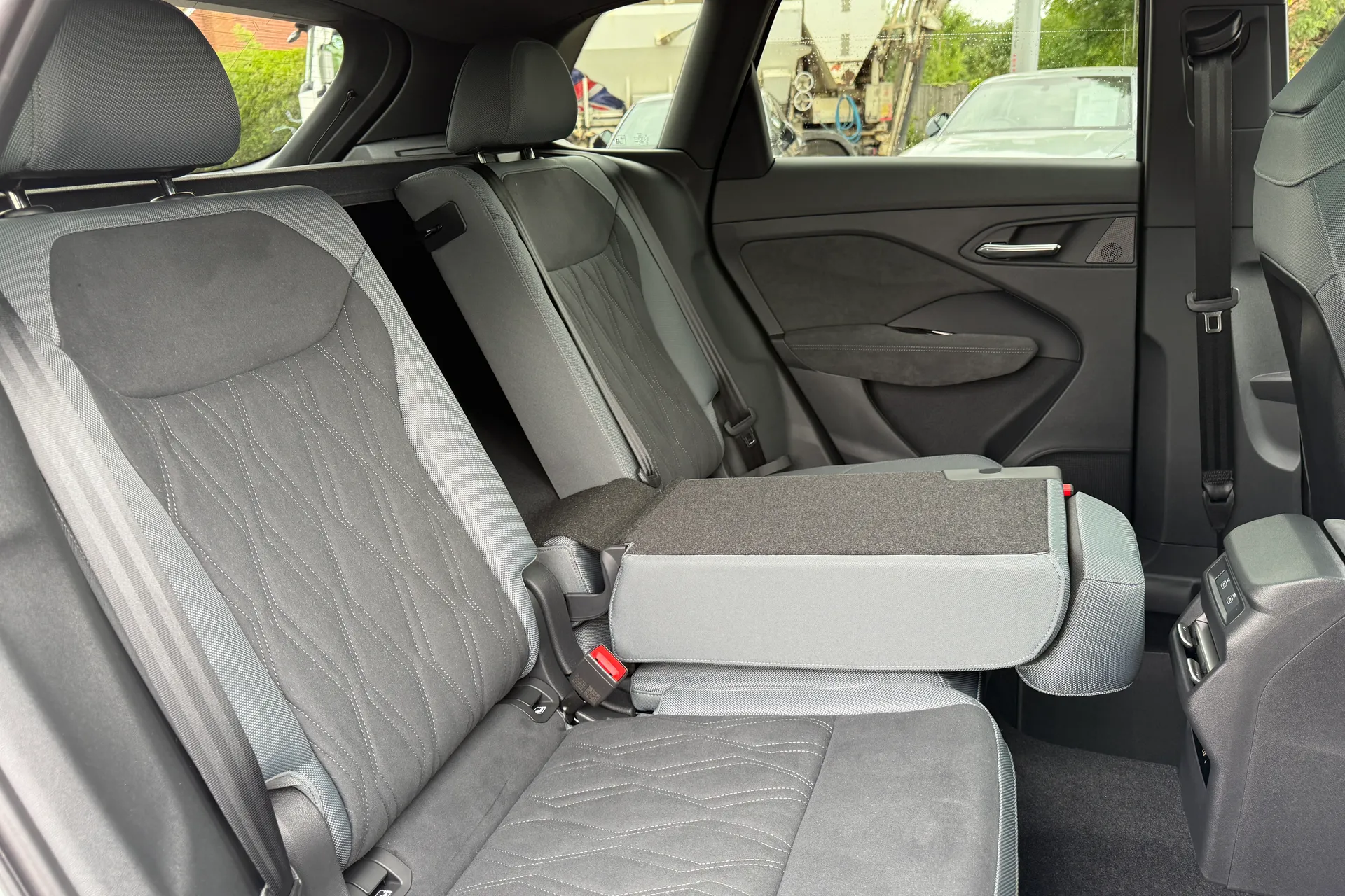 Audi Q3 thumbnail image number 53