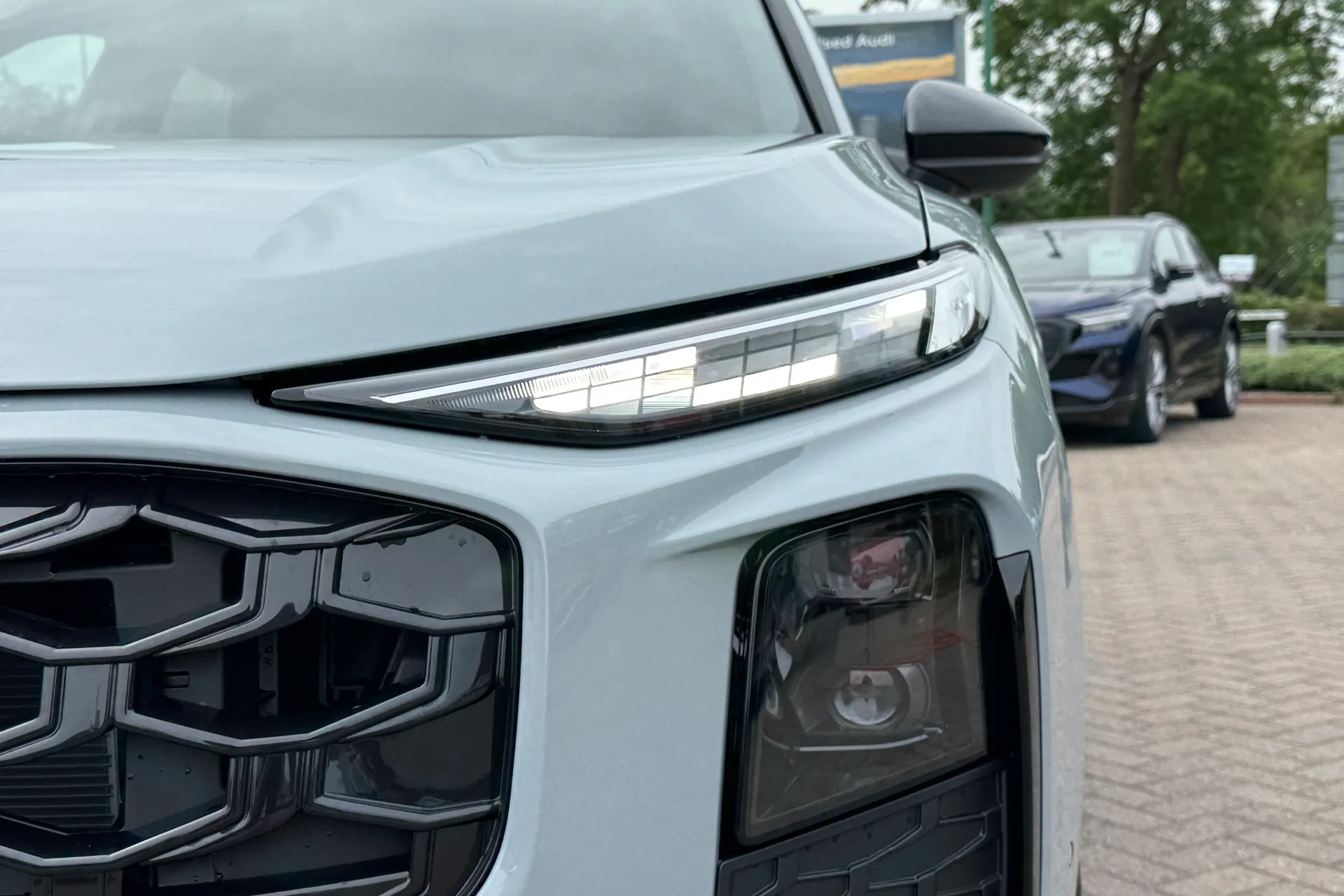 Audi Q3 thumbnail image number 60