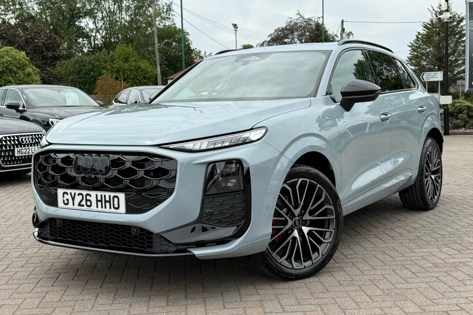 Audi Q3 thumbnail image number 30