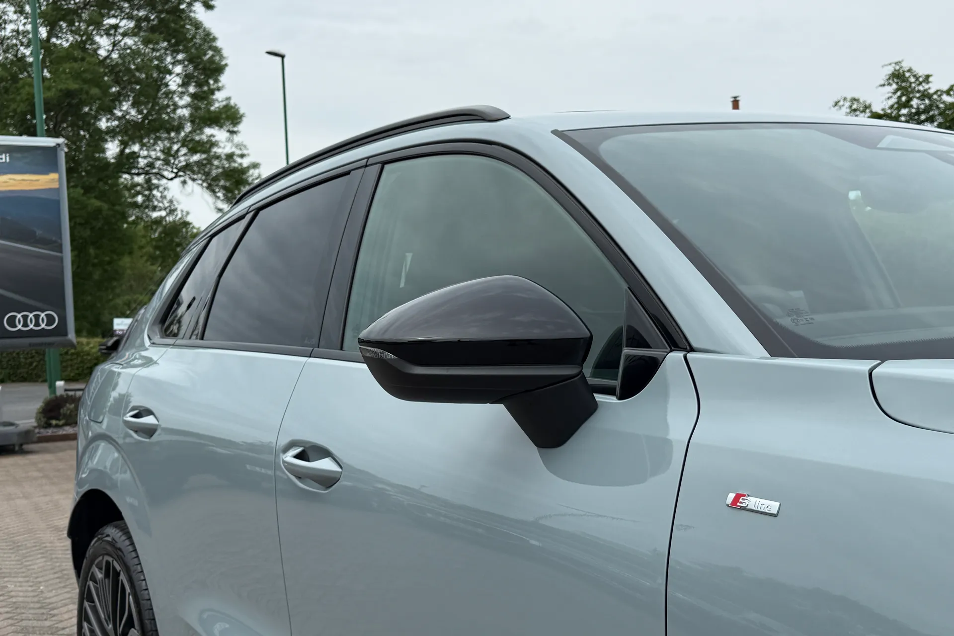 Audi Q3 thumbnail image number 56