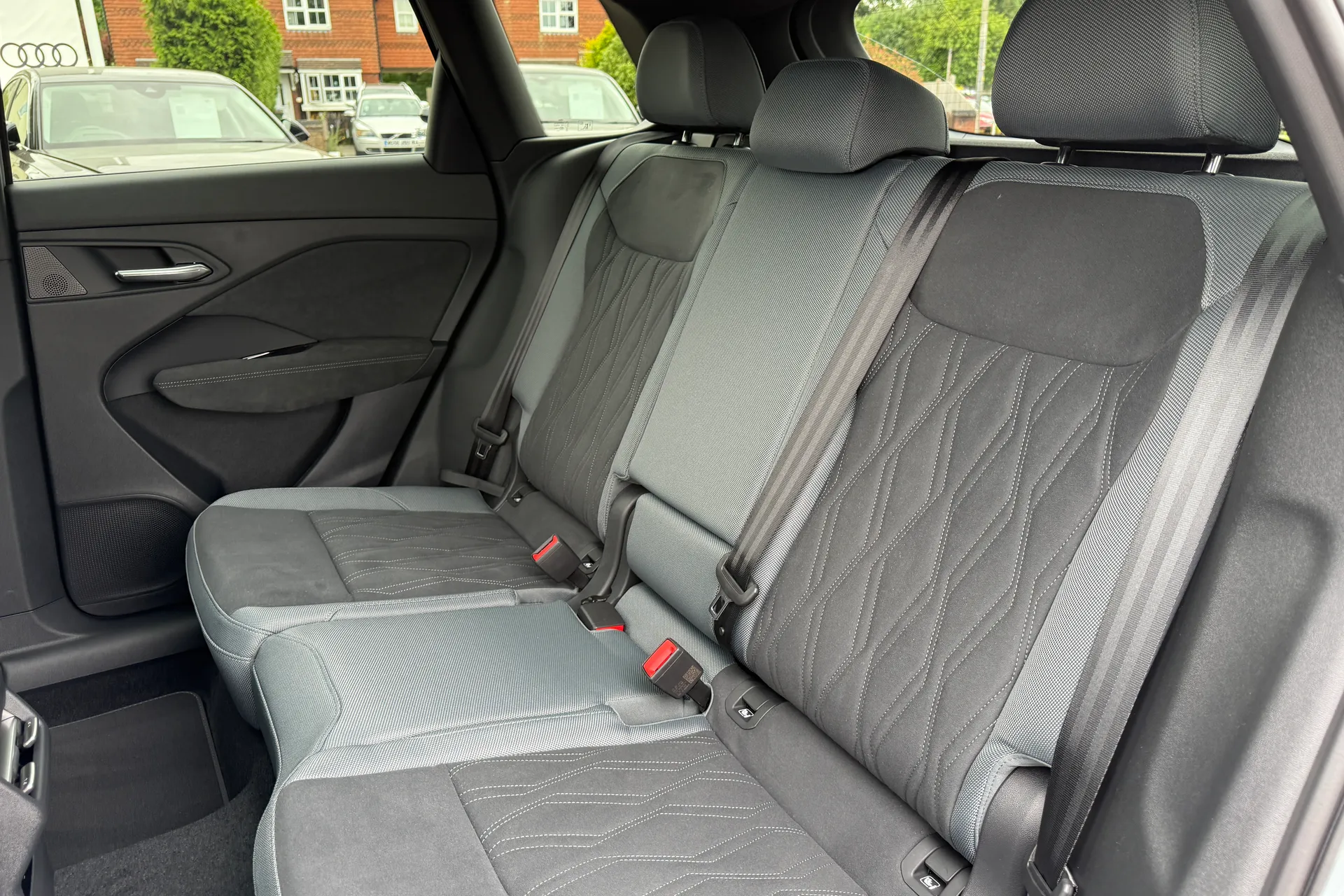 Audi Q3 thumbnail image number 50