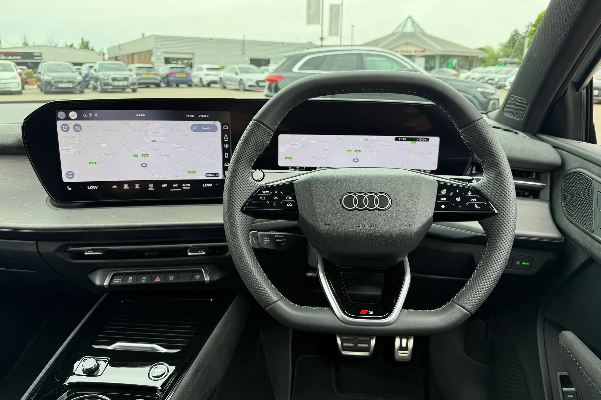 Audi Q3 thumbnail image number 6