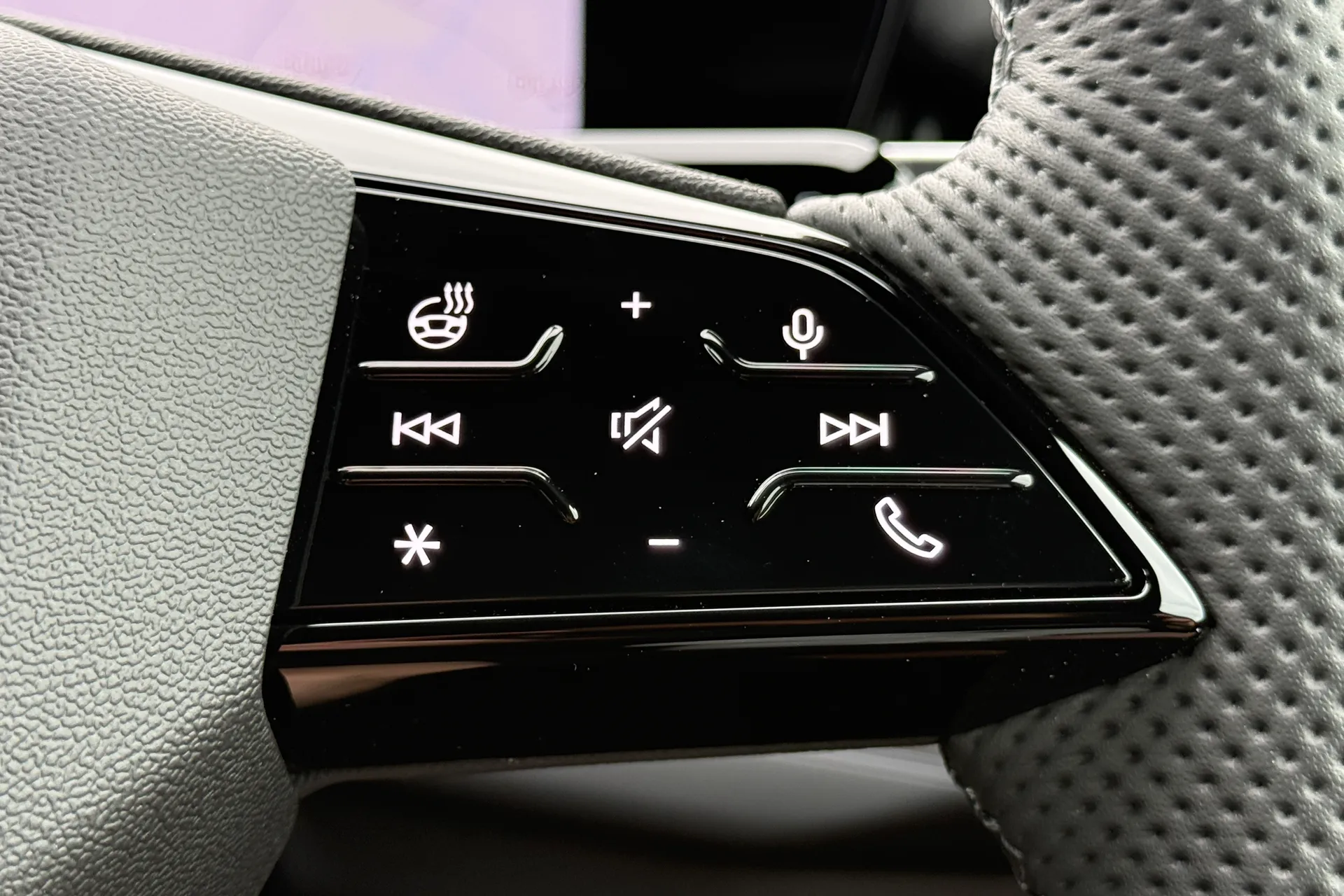 Audi Q3 thumbnail image number 26