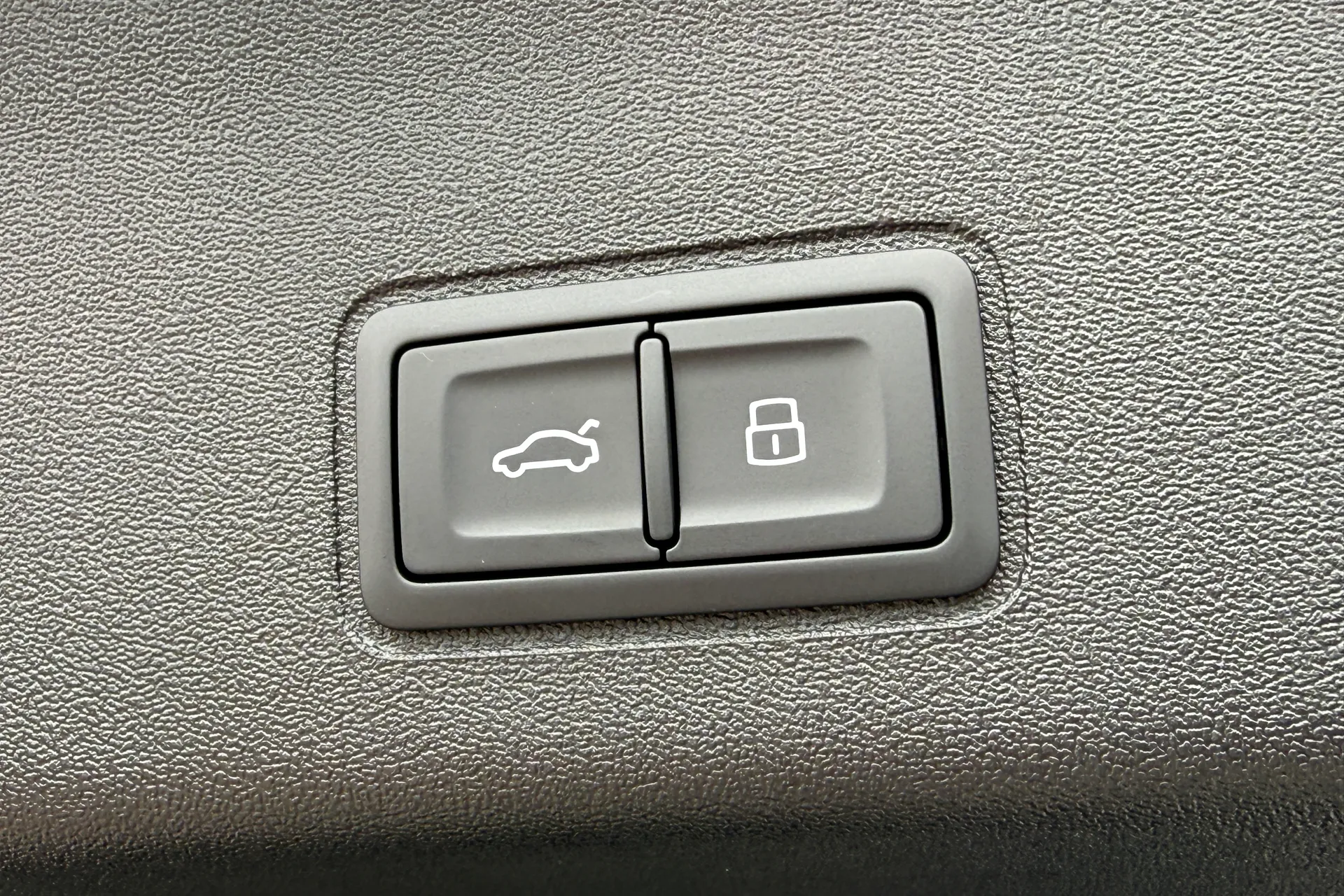 Audi Q3 thumbnail image number 45