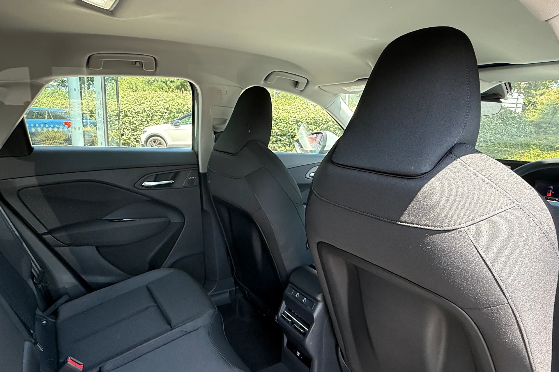 Audi Q3 thumbnail image number 45