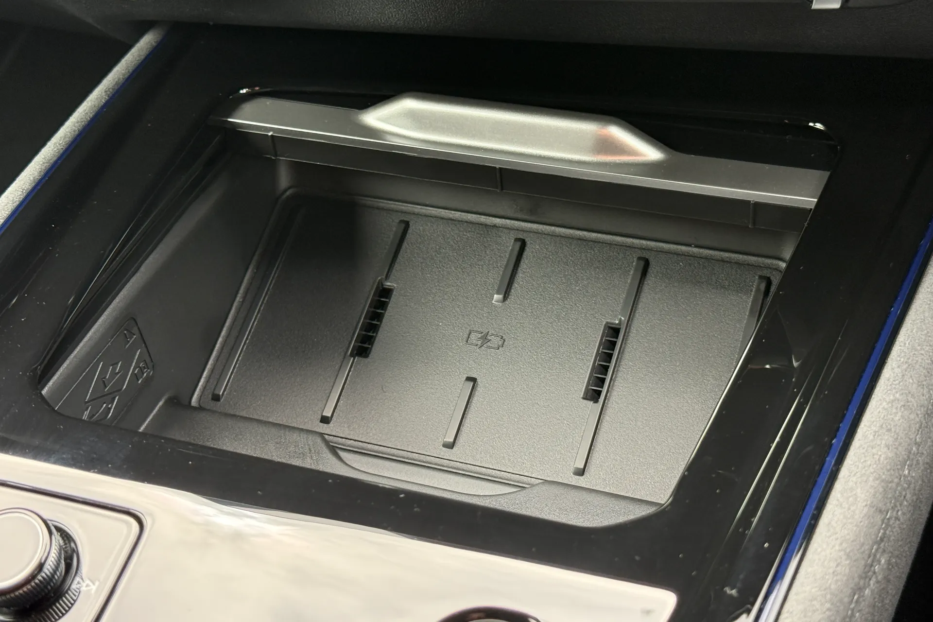Audi Q3 thumbnail image number 9