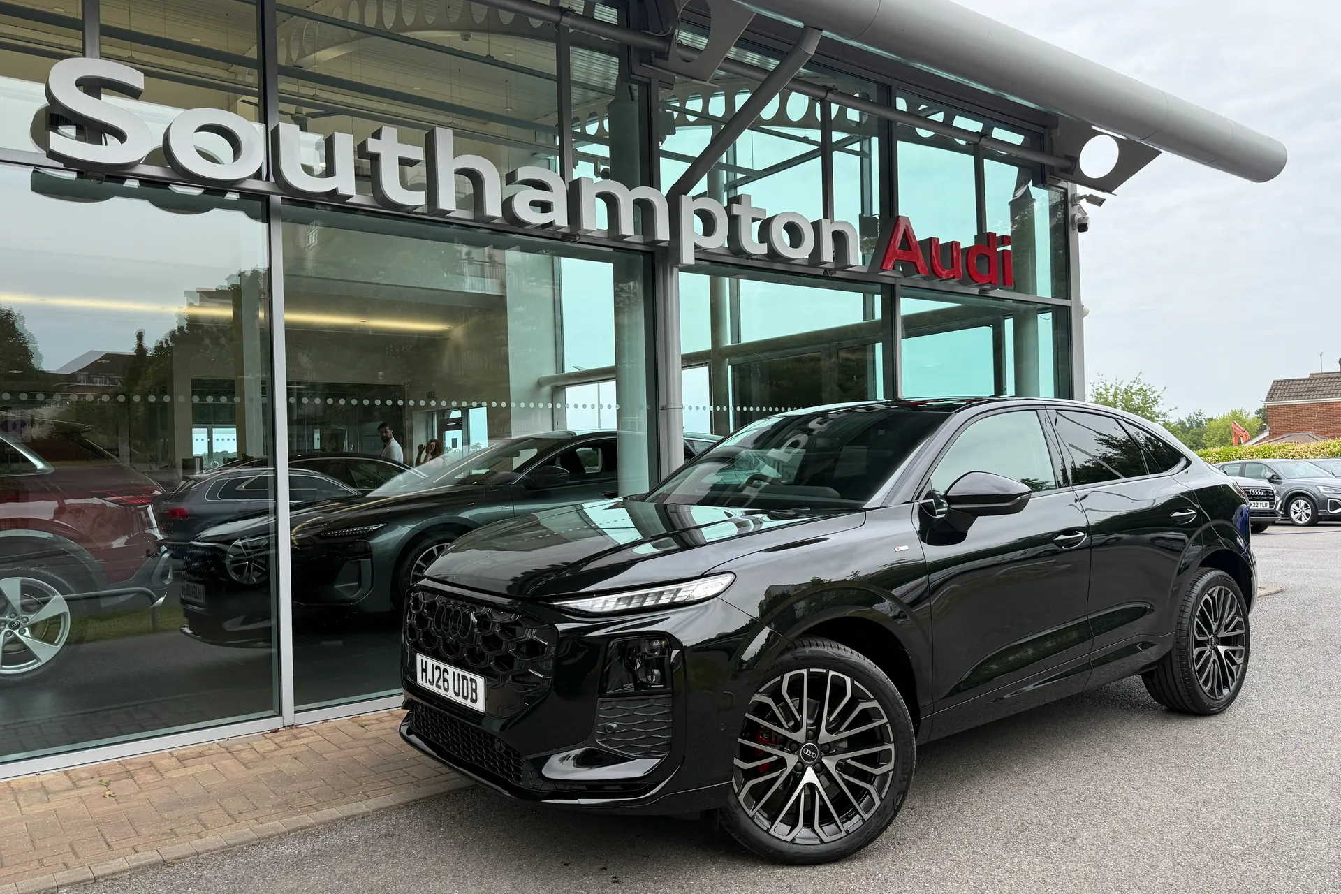 Audi Q3 thumbnail image number 52