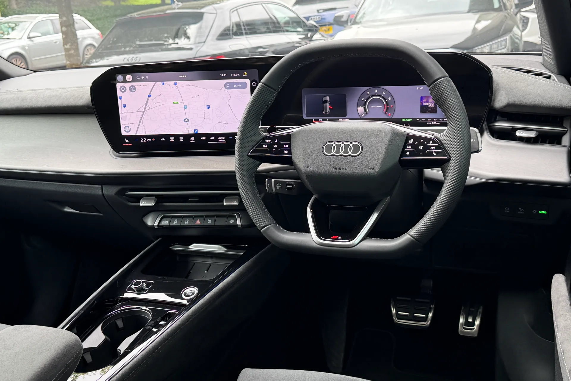 Audi Q3 thumbnail image number 33