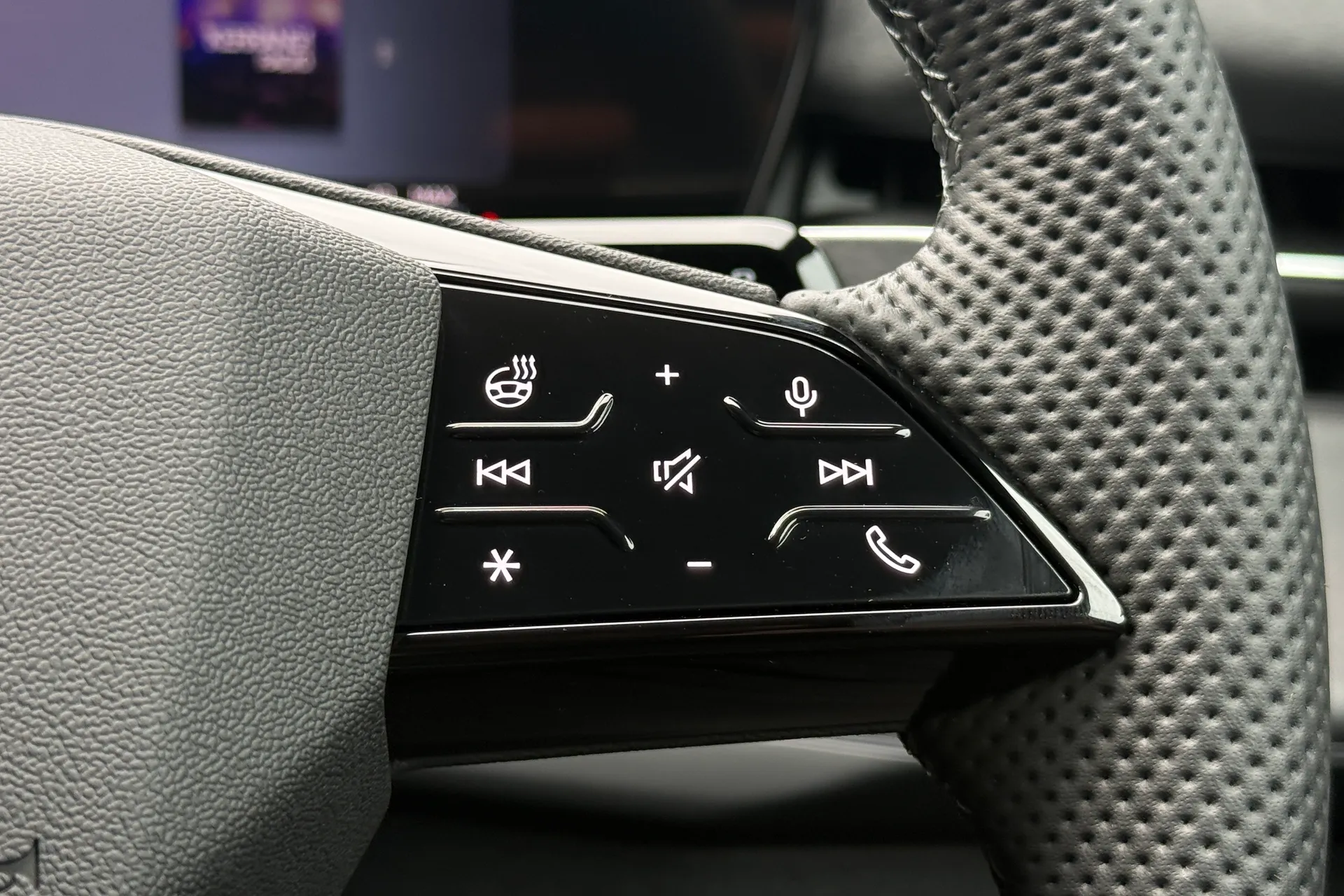 Audi Q3 thumbnail image number 14