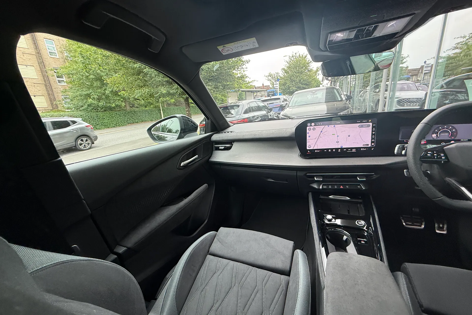 Audi Q3 thumbnail image number 40