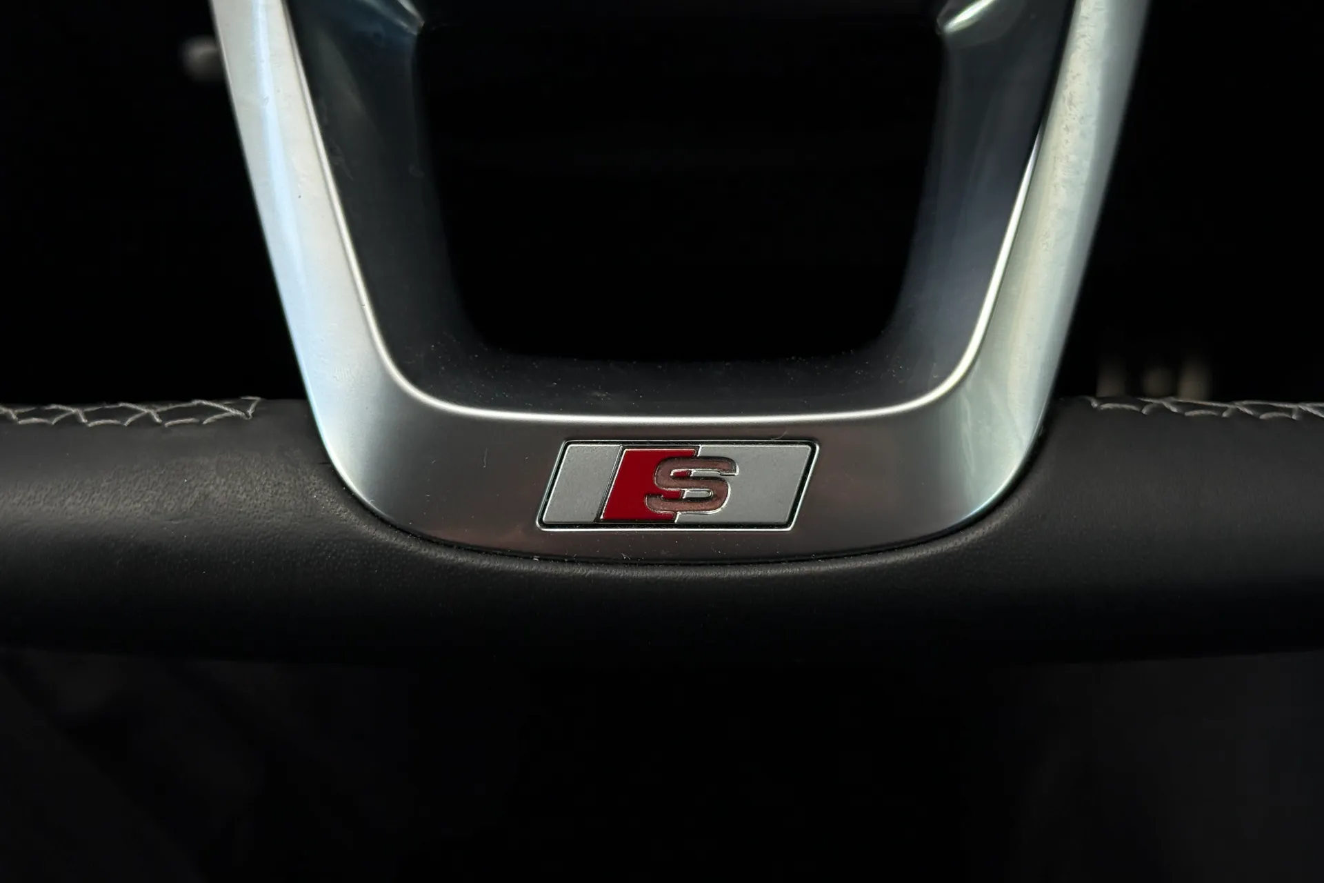 Audi Q5 thumbnail image number 20