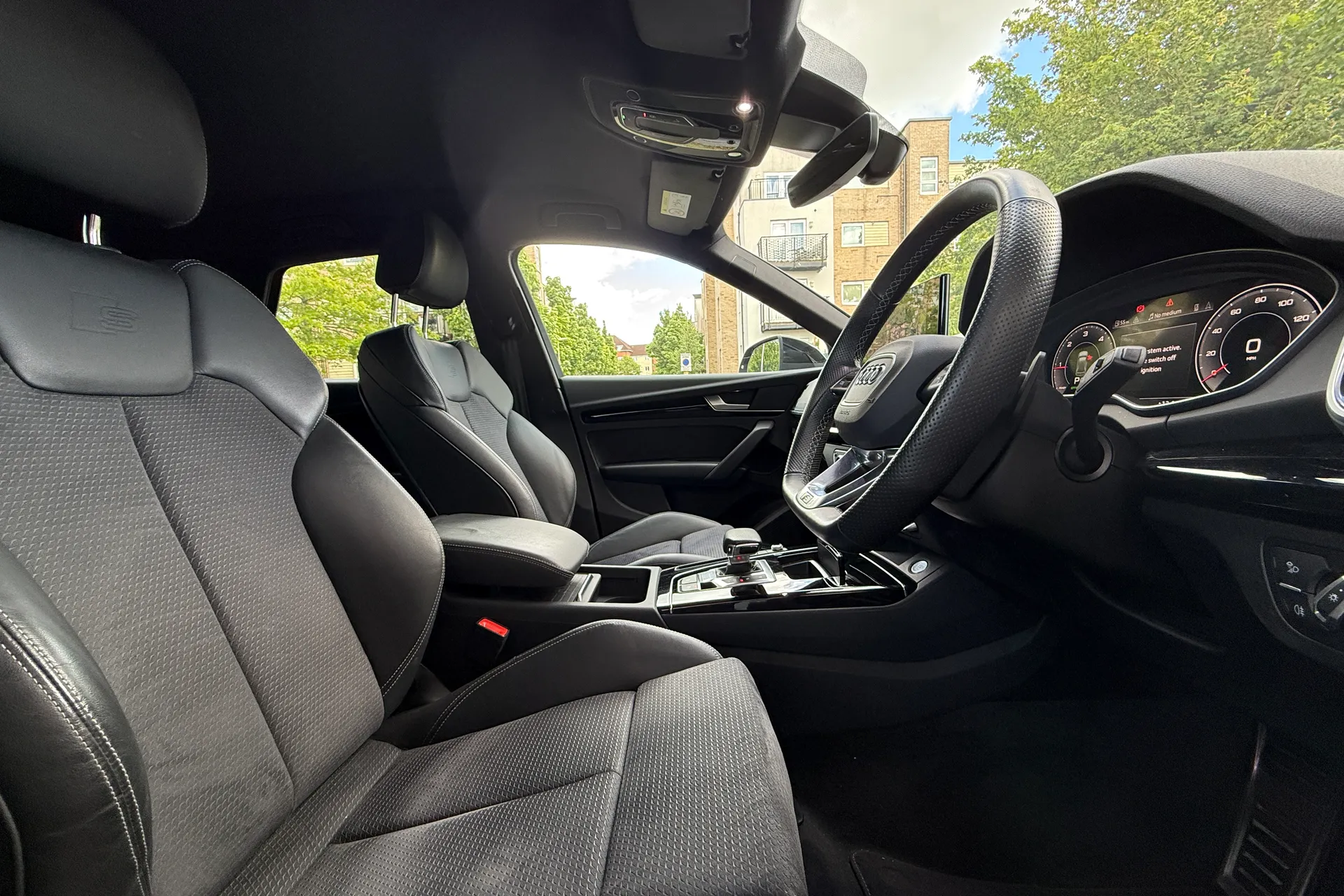 Audi Q5 thumbnail image number 39