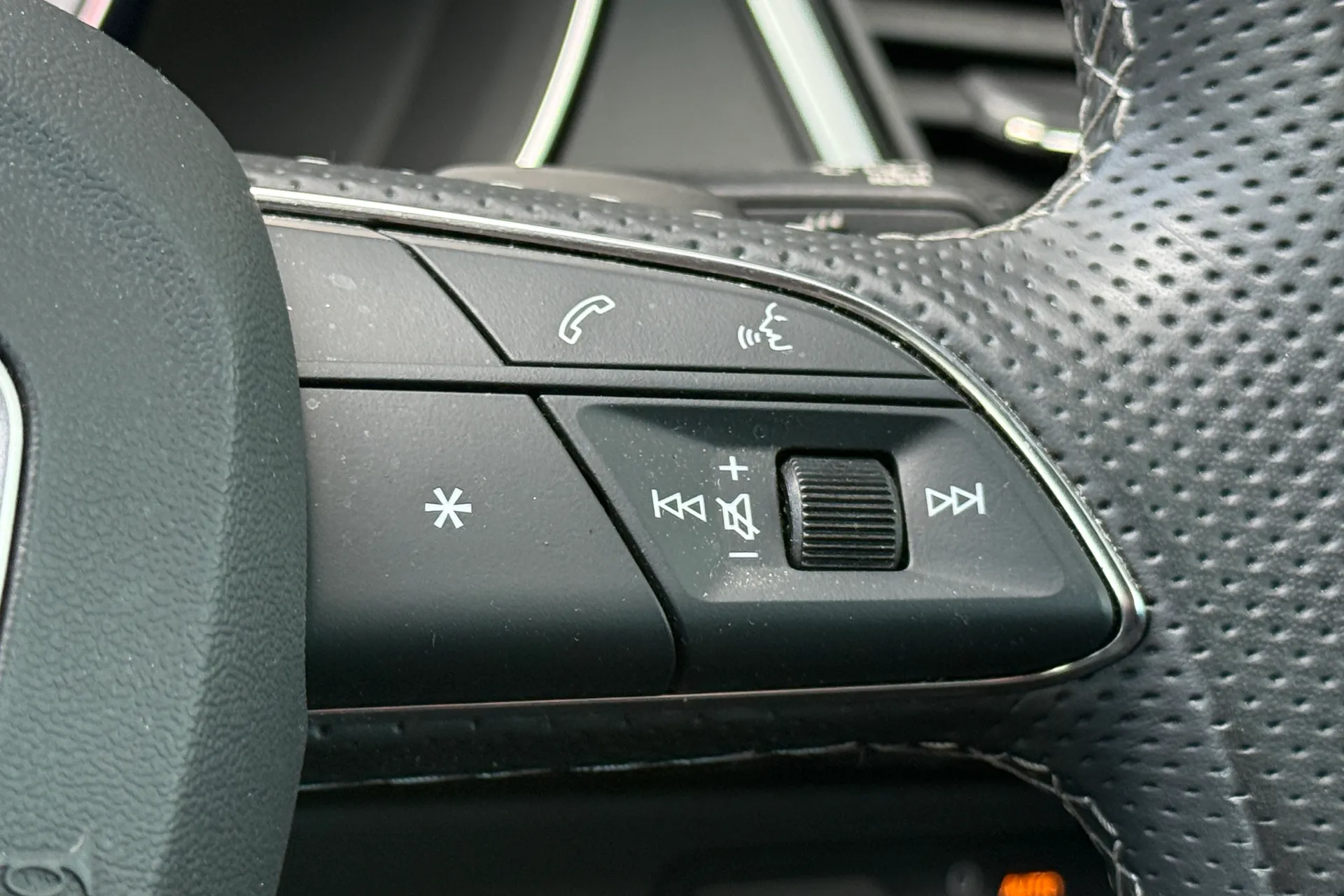 Audi Q5 thumbnail image number 18