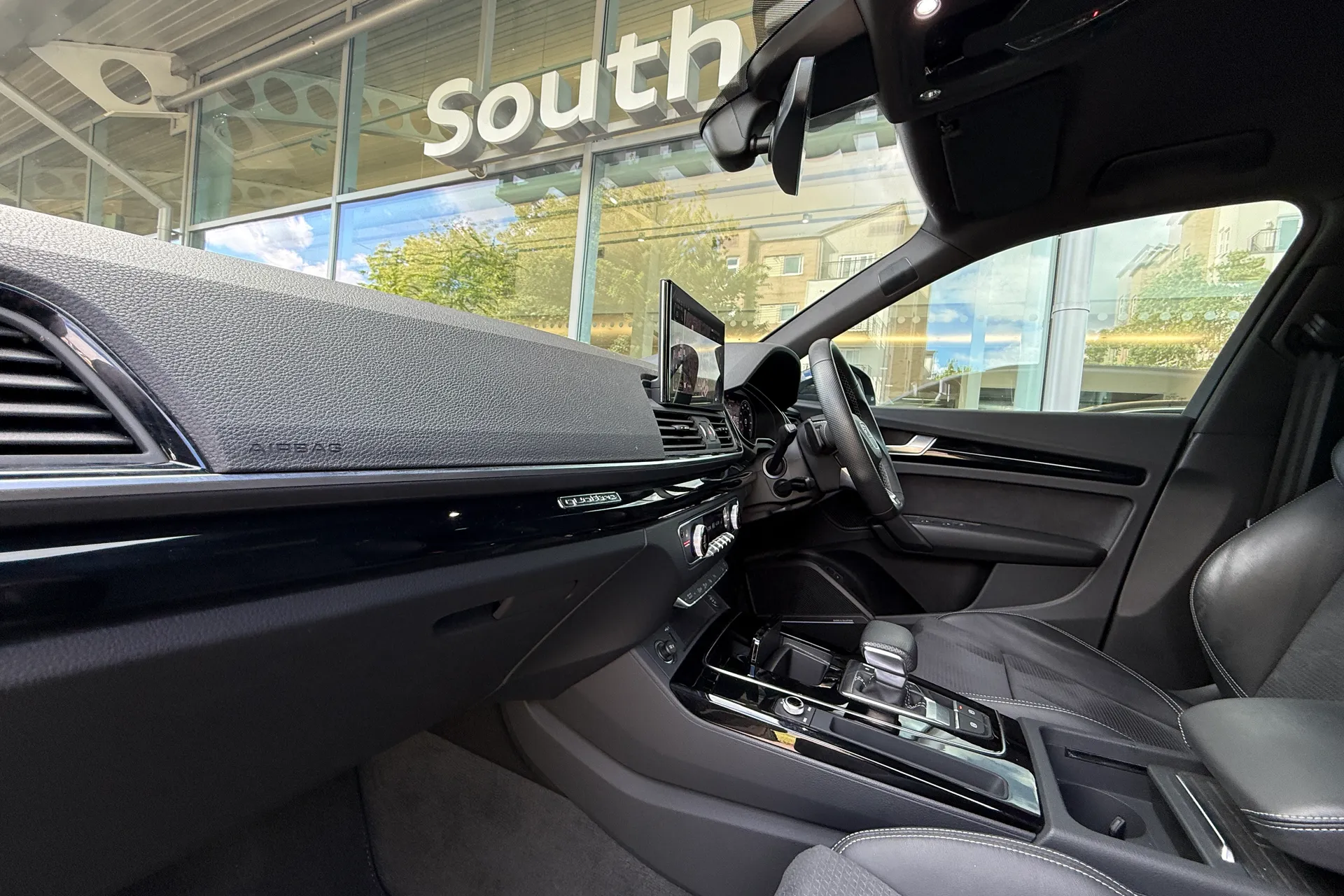 Audi Q5 thumbnail image number 9