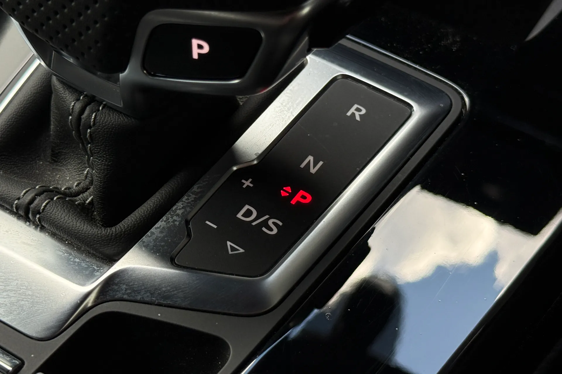 Audi Q5 thumbnail image number 31