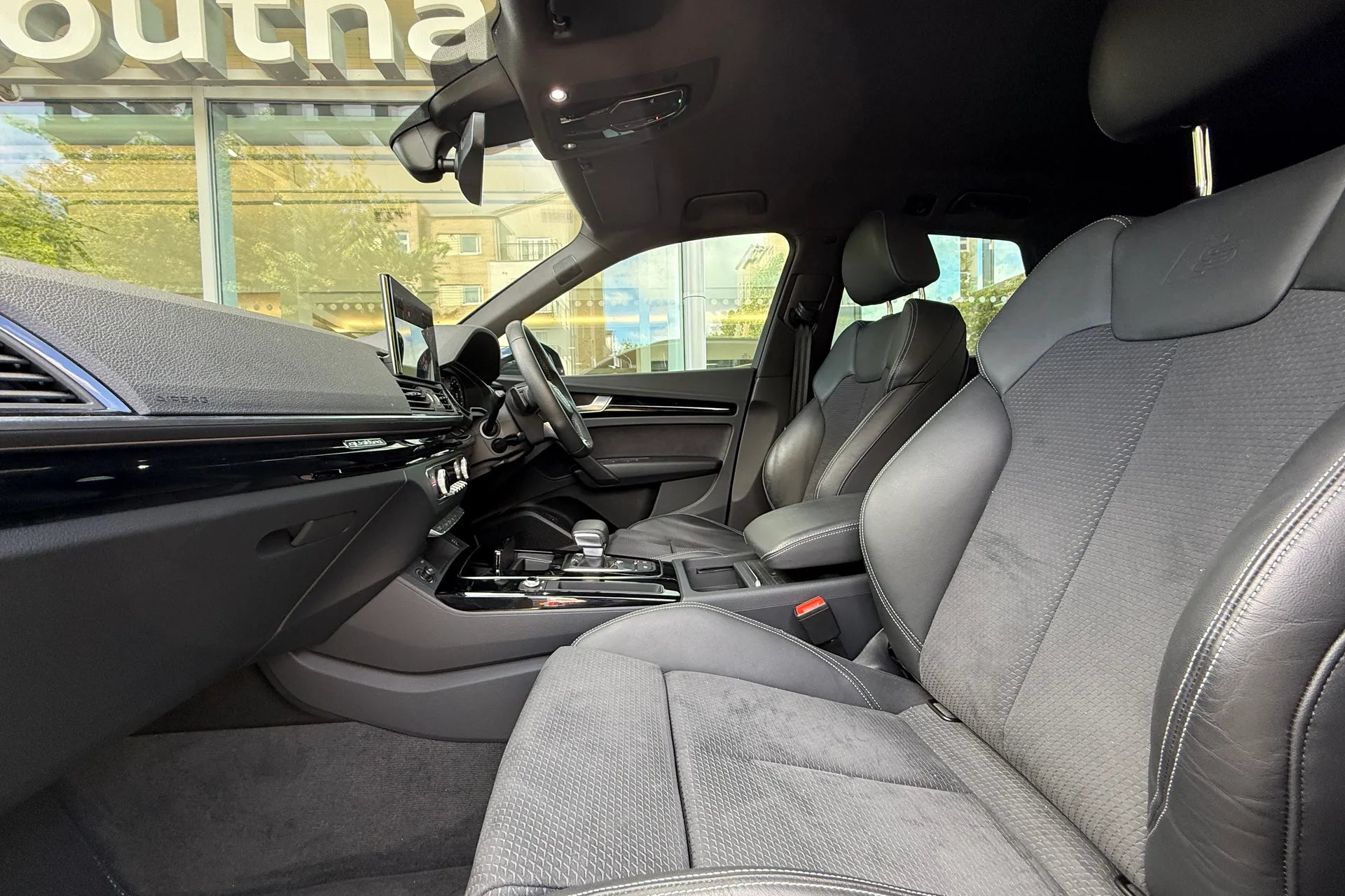 Audi Q5 thumbnail image number 56