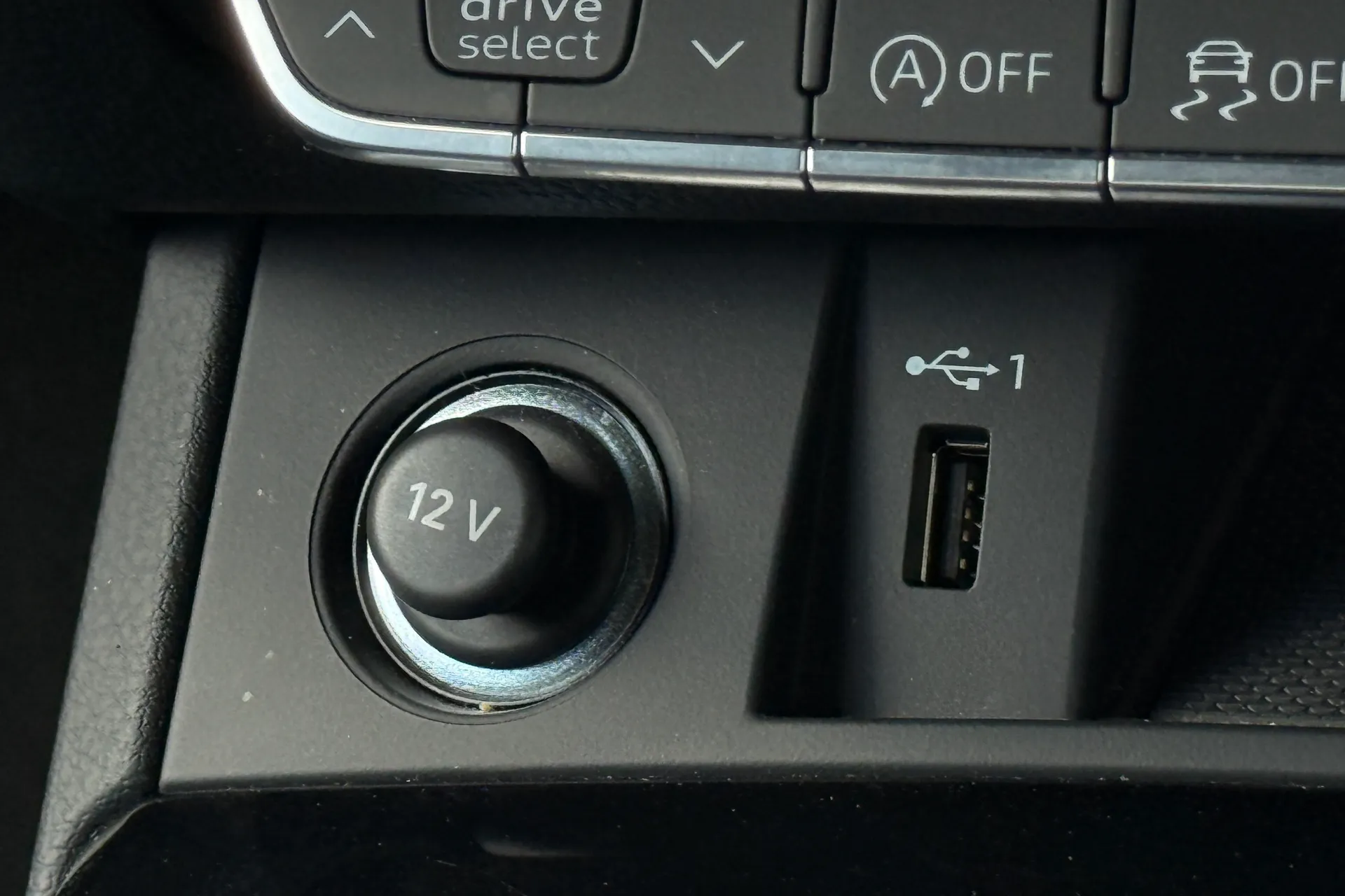 Audi Q5 thumbnail image number 27