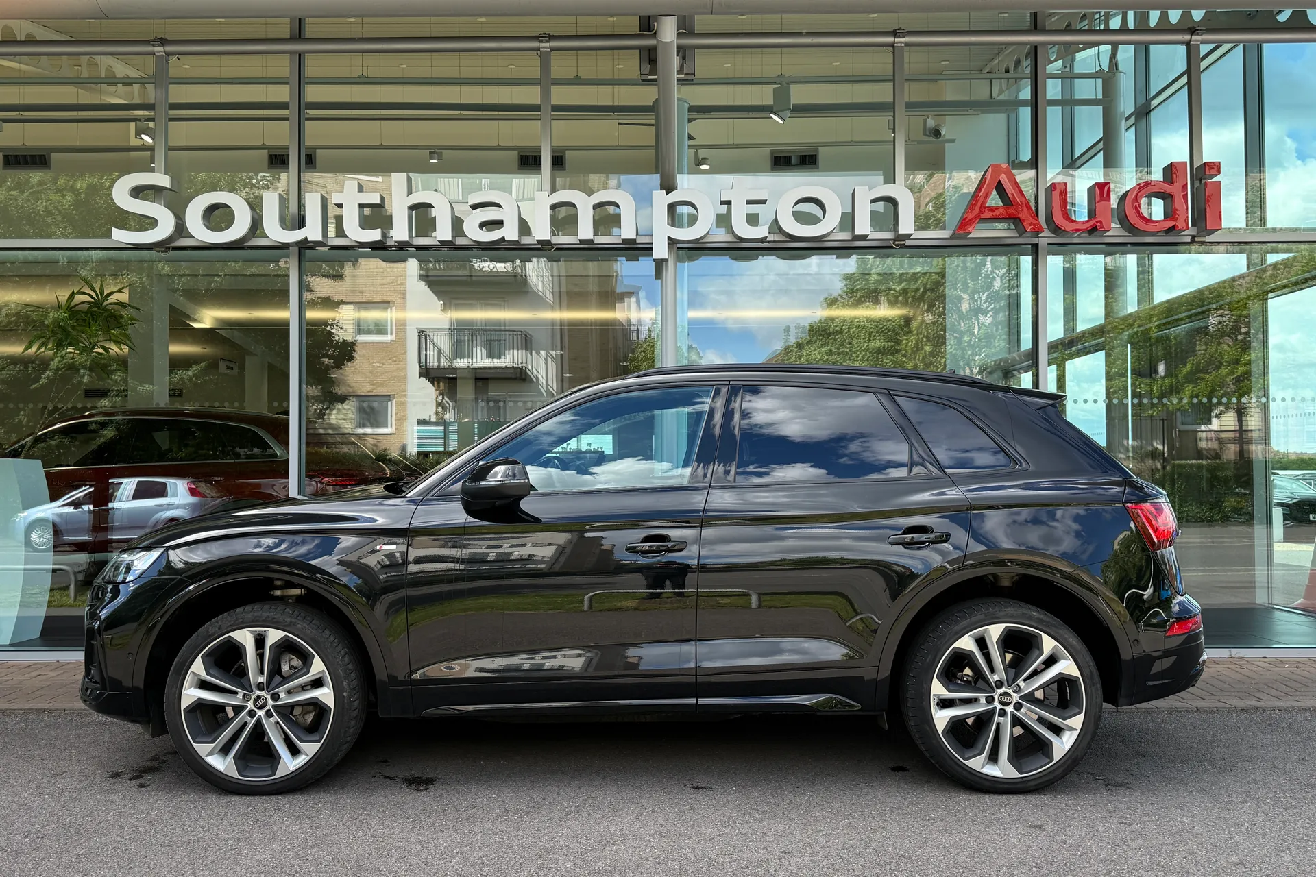 Audi Q5 thumbnail image number 57