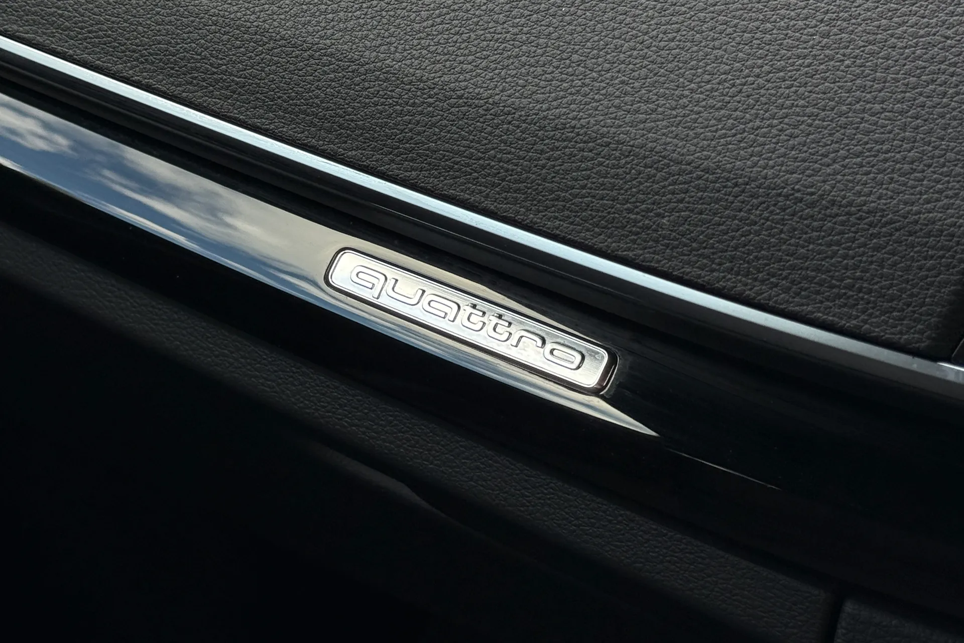 Audi Q5 thumbnail image number 34
