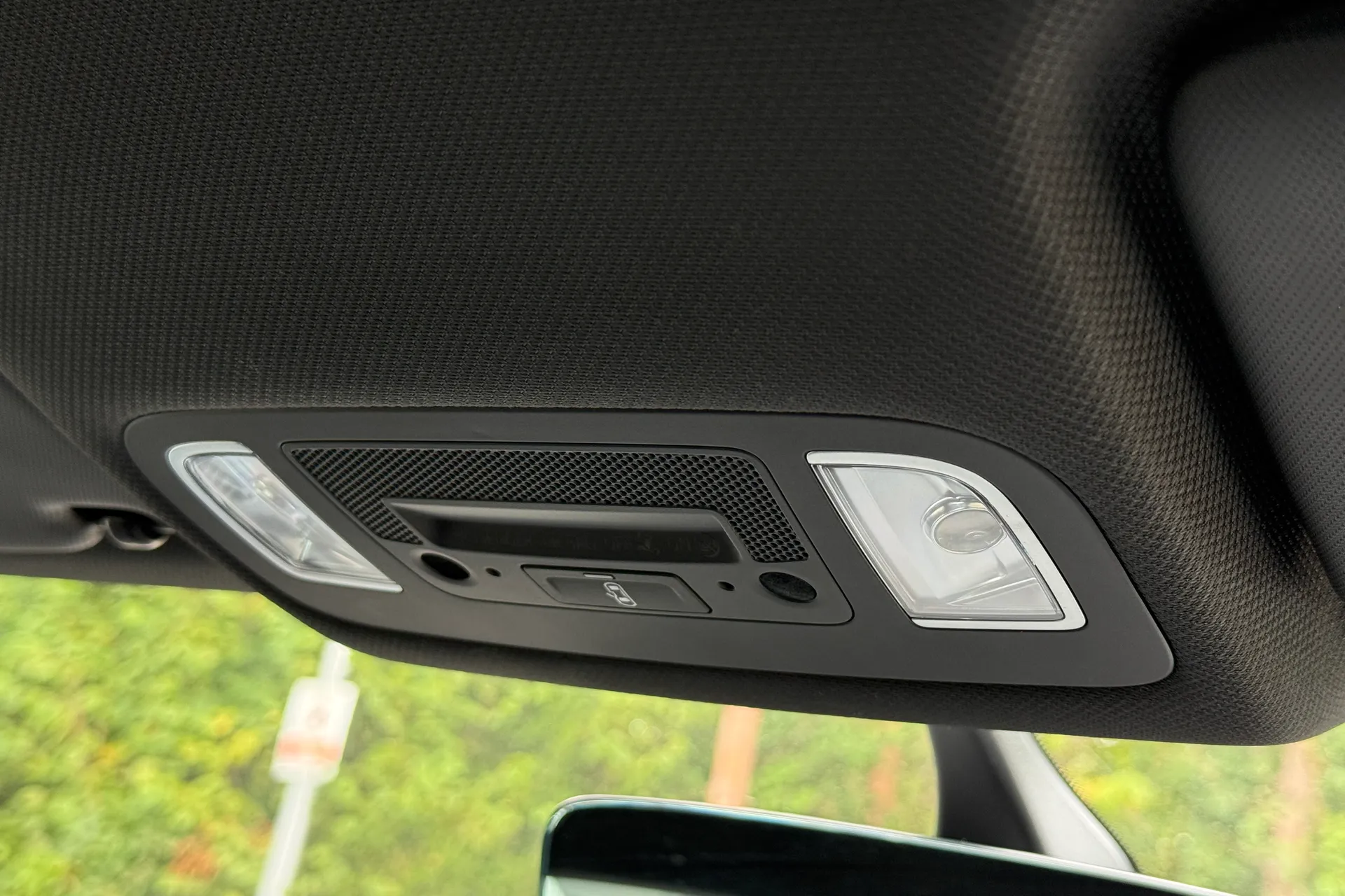 Audi TT thumbnail image number 18