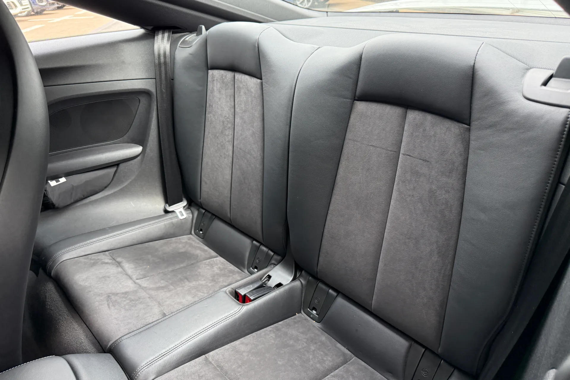 Audi TT thumbnail image number 44