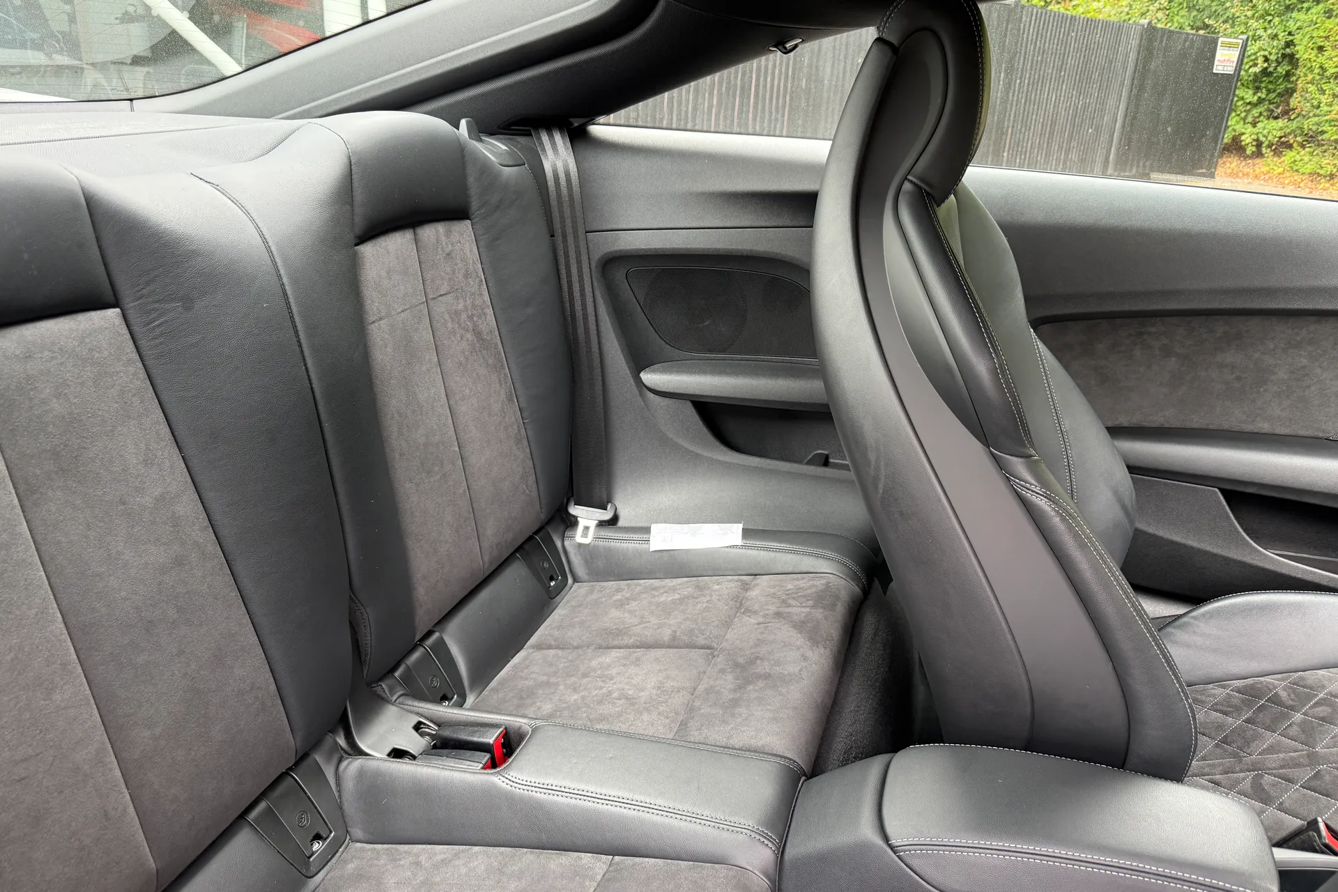 Audi TT thumbnail image number 26