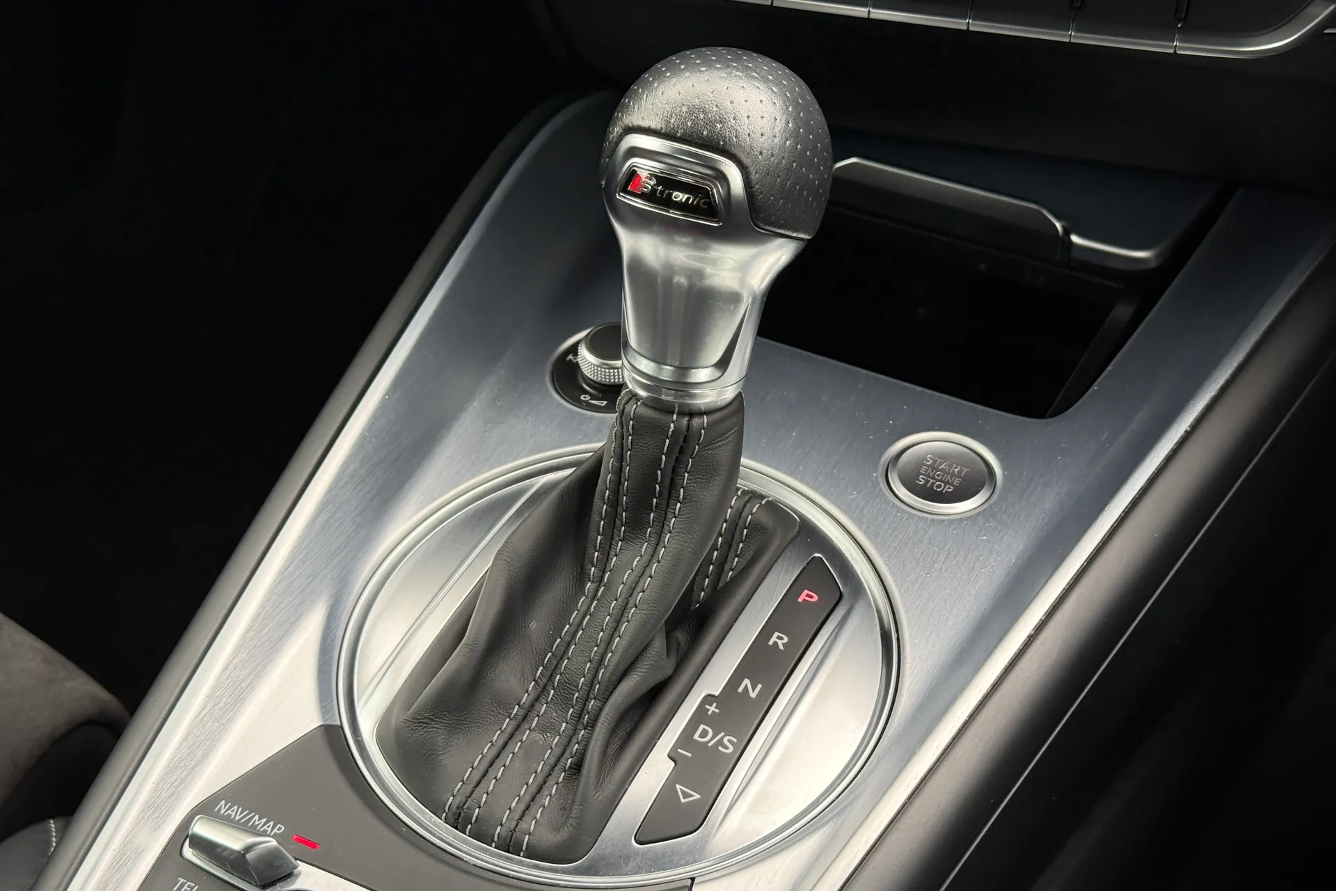 Audi TT thumbnail image number 20