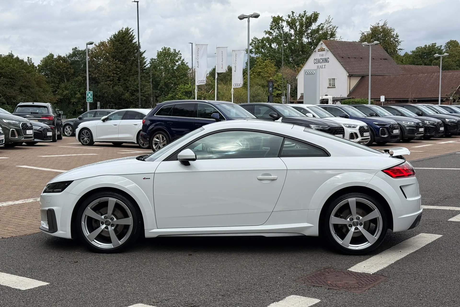 Audi TT thumbnail image number 40
