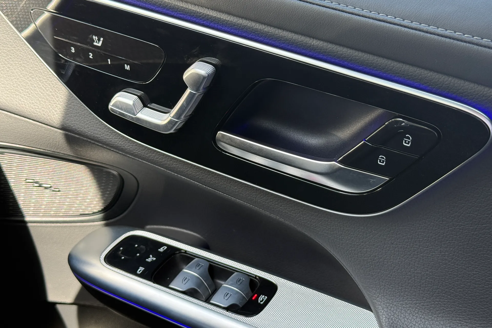 MERCEDES-BENZ GLC thumbnail image number 20