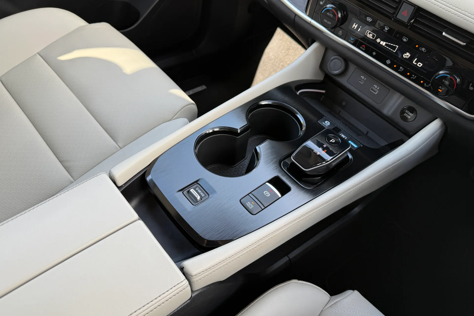 NISSAN X-TRAIL thumbnail image number 42