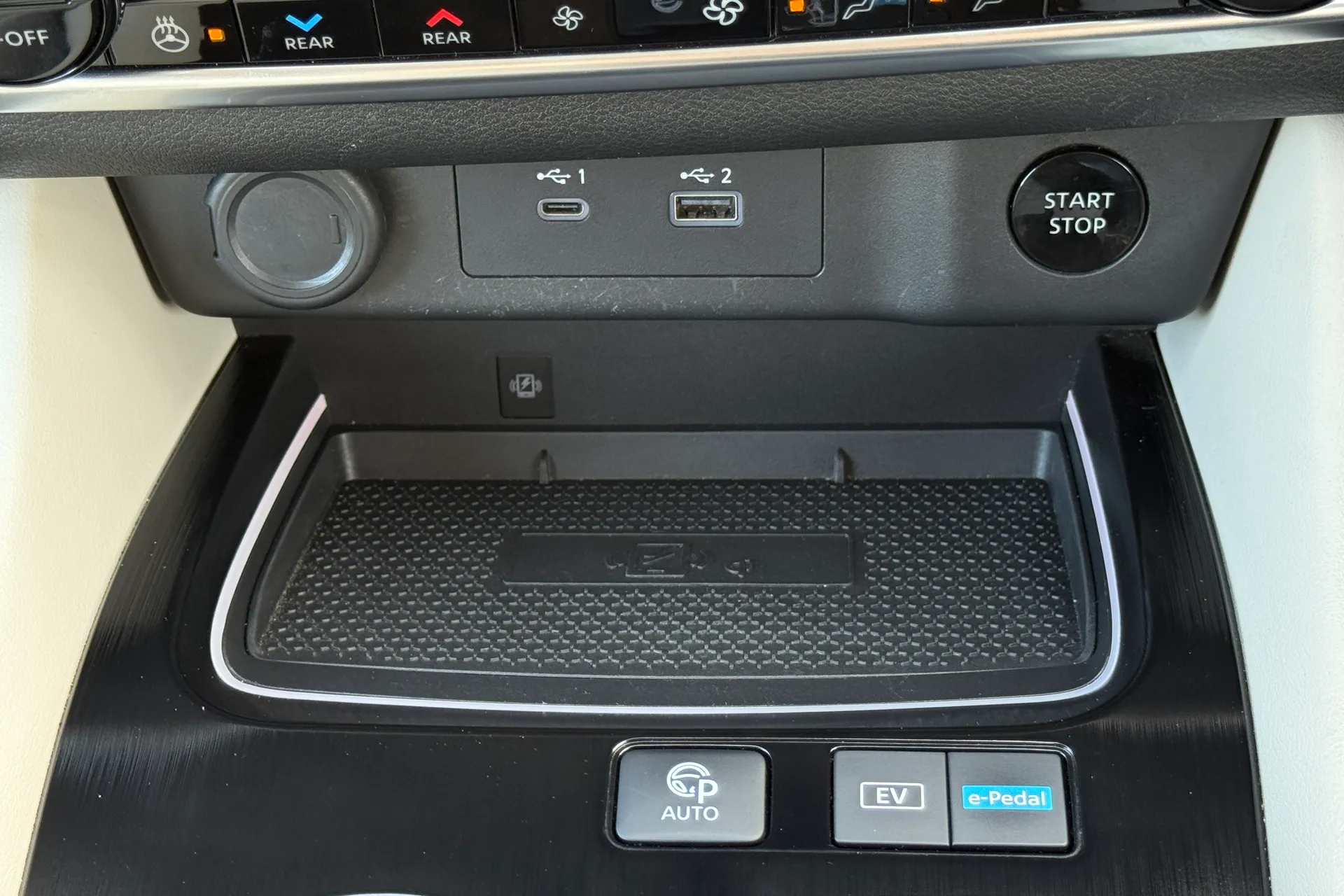 NISSAN X-TRAIL thumbnail image number 15