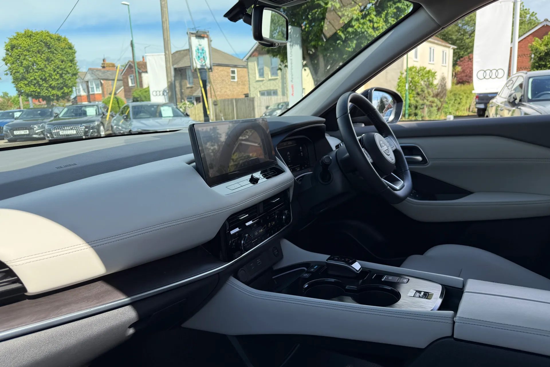 NISSAN X-TRAIL thumbnail image number 29
