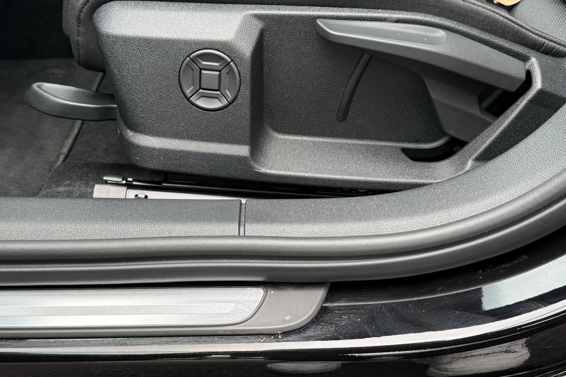 Audi A3 thumbnail image number 43