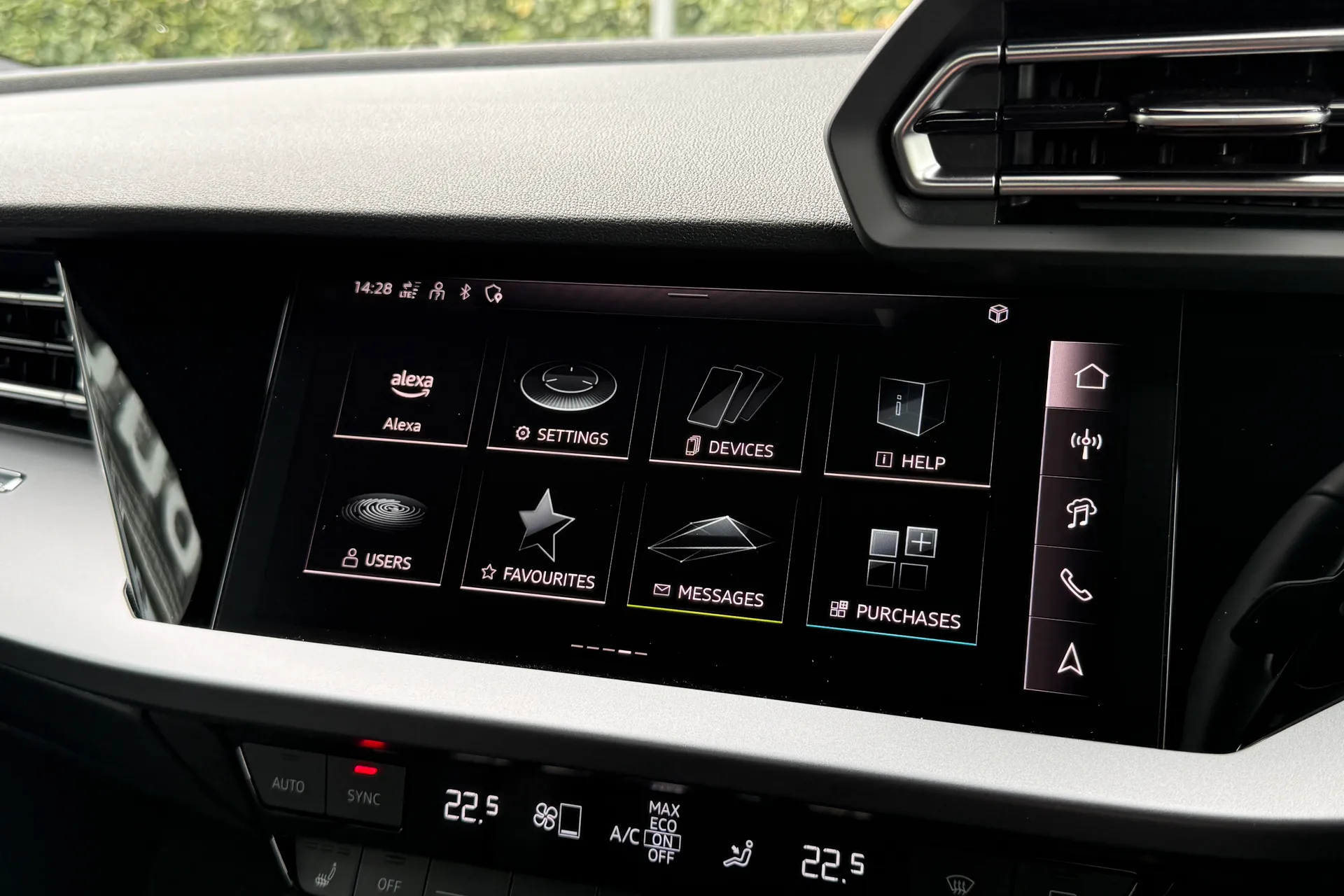 Audi A3 thumbnail image number 35
