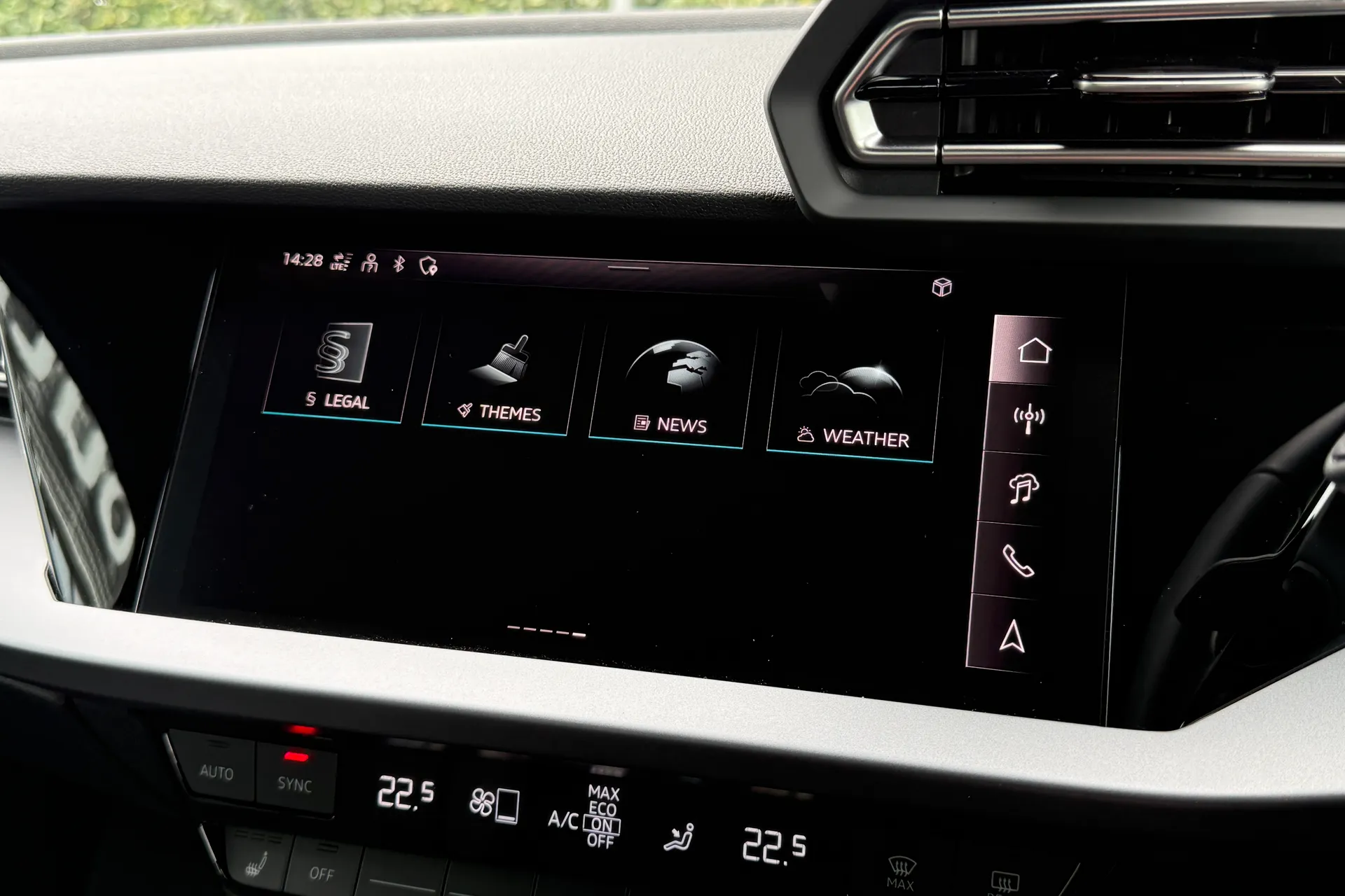 Audi A3 thumbnail image number 39