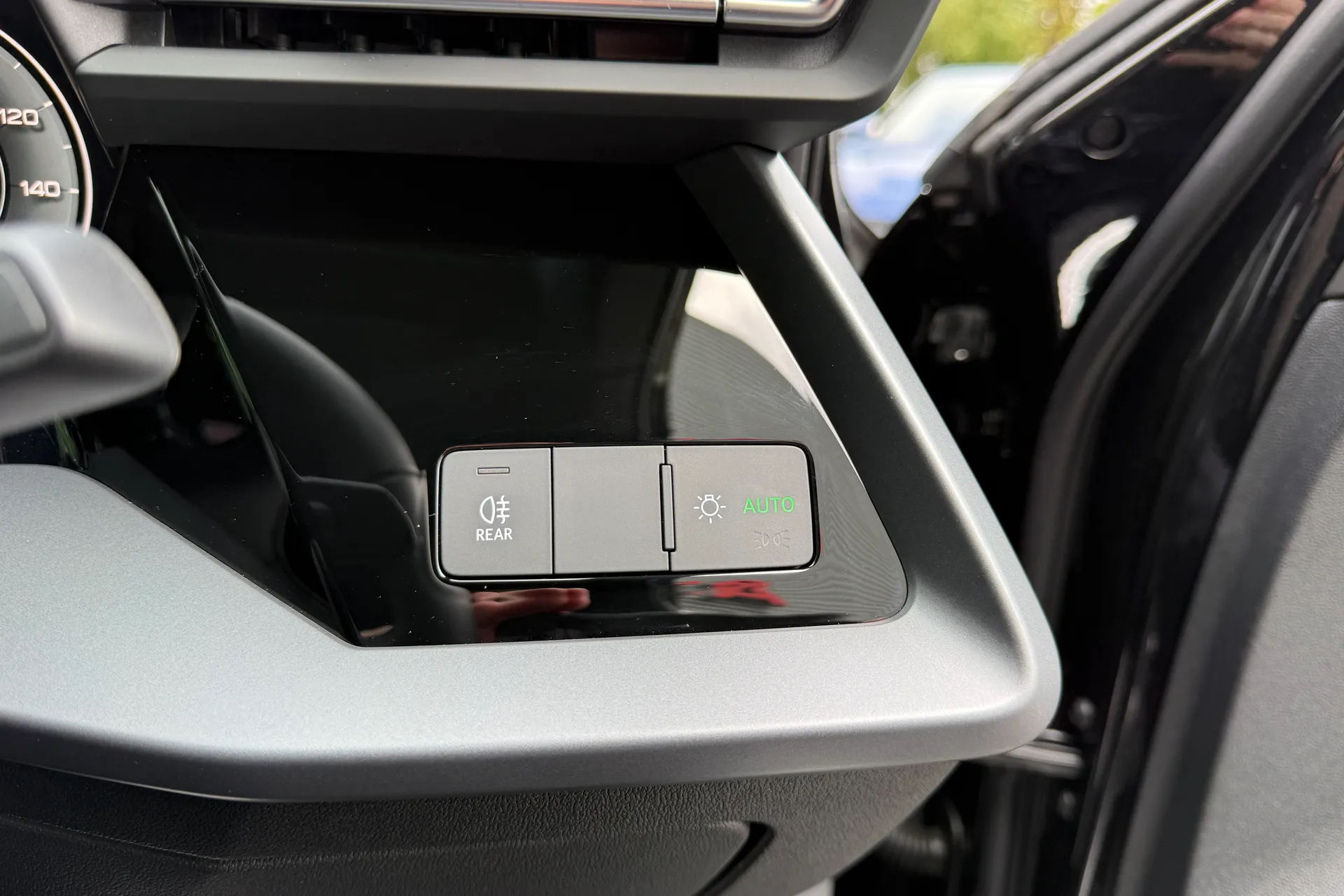 Audi A3 thumbnail image number 37