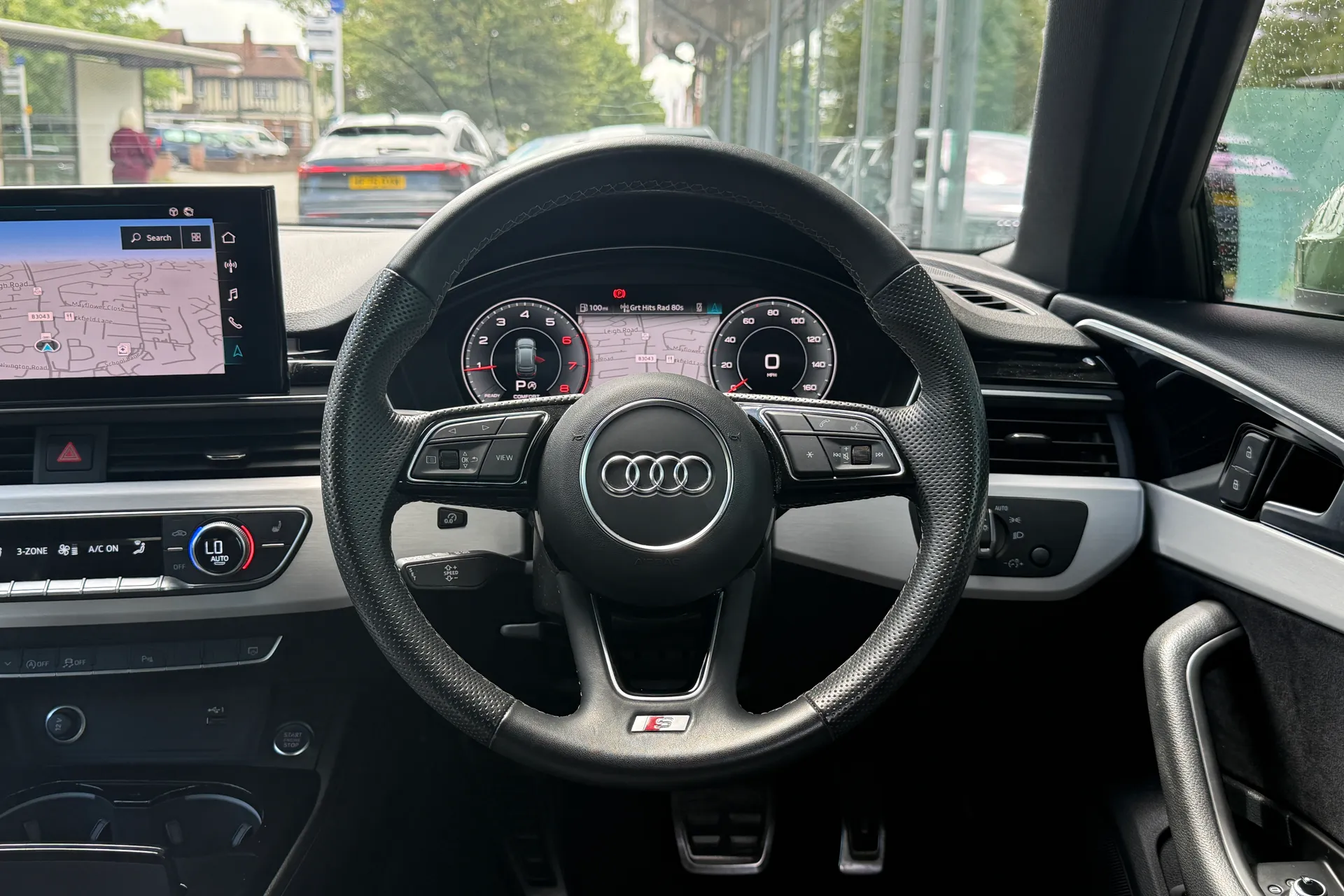 Audi A4 thumbnail image number 44