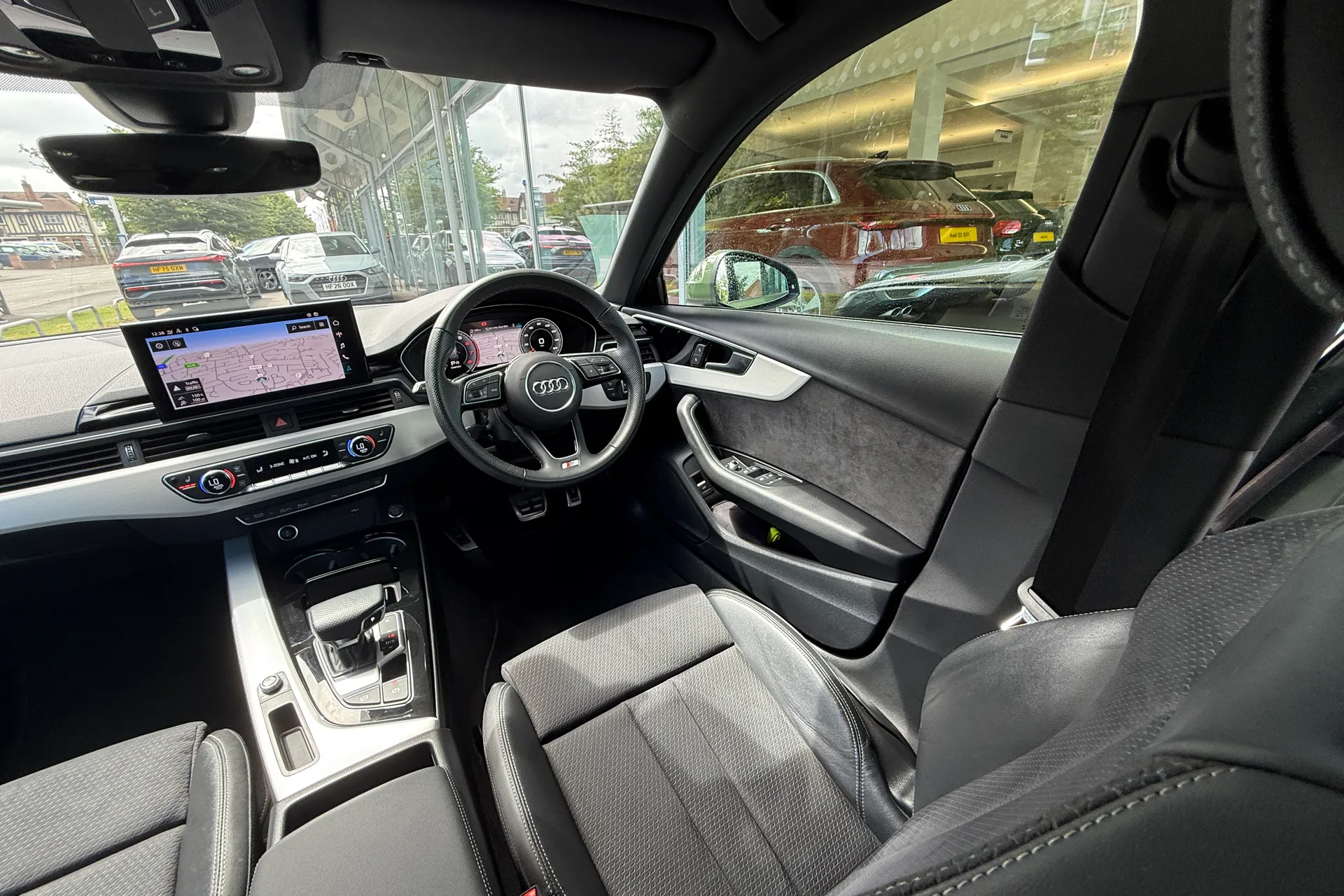 Audi A4 thumbnail image number 45