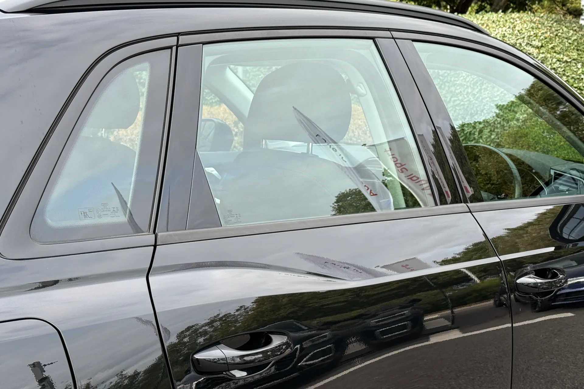 Audi Q3 thumbnail image number 32