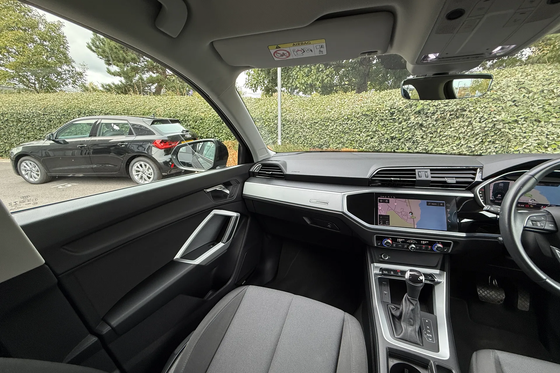Audi Q3 thumbnail image number 52