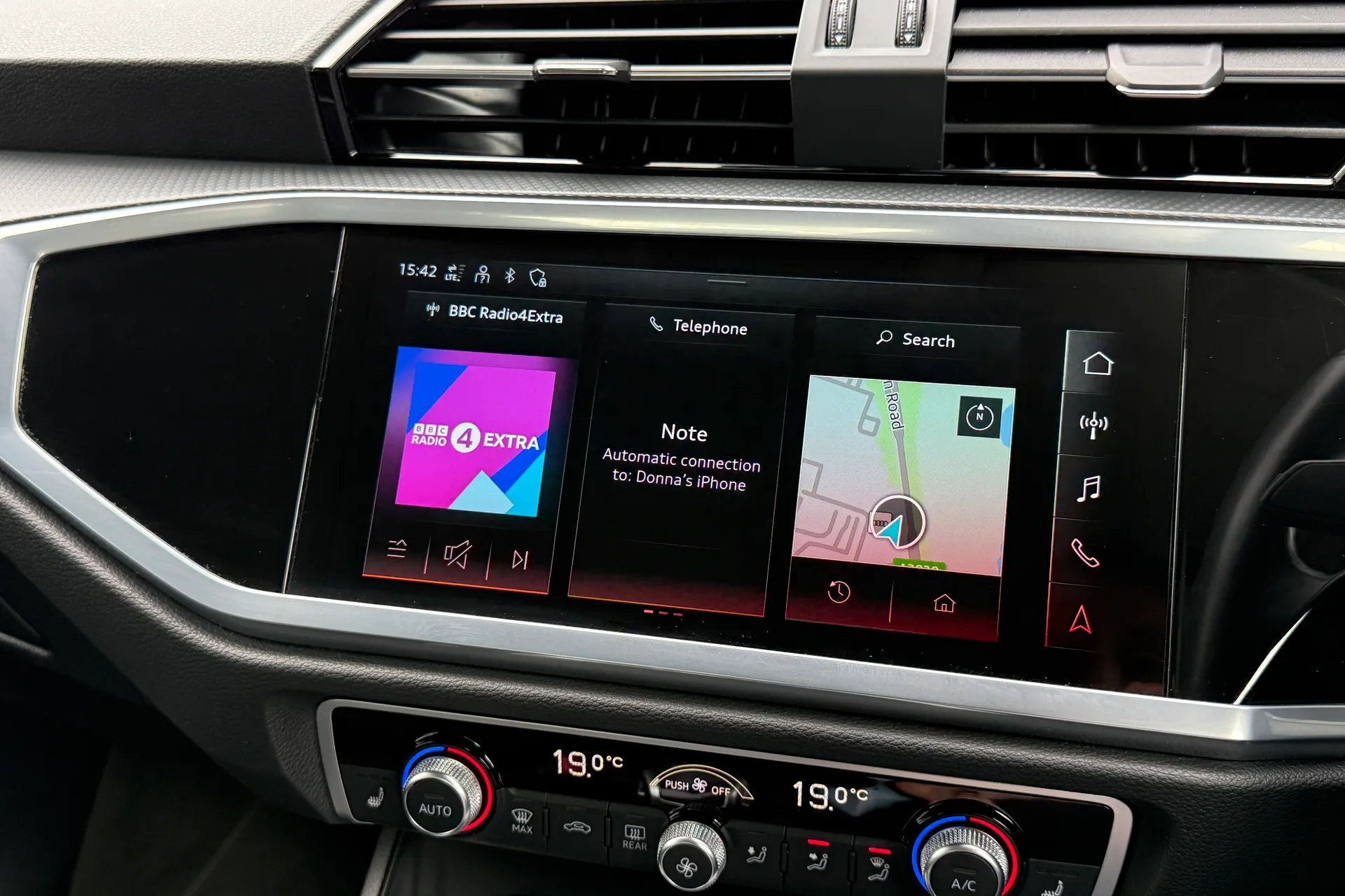 Audi Q3 thumbnail image number 15