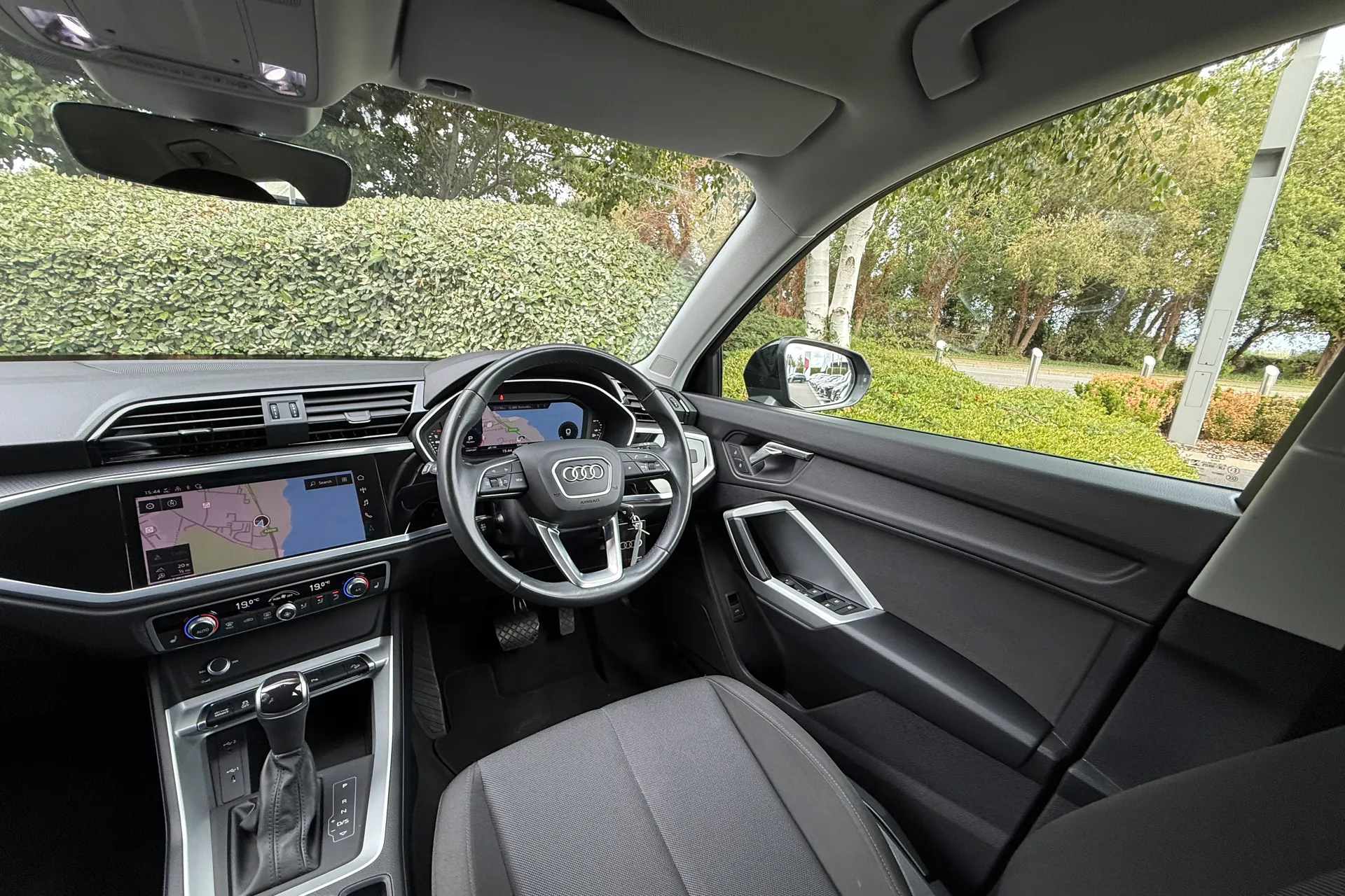 Audi Q3 thumbnail image number 53