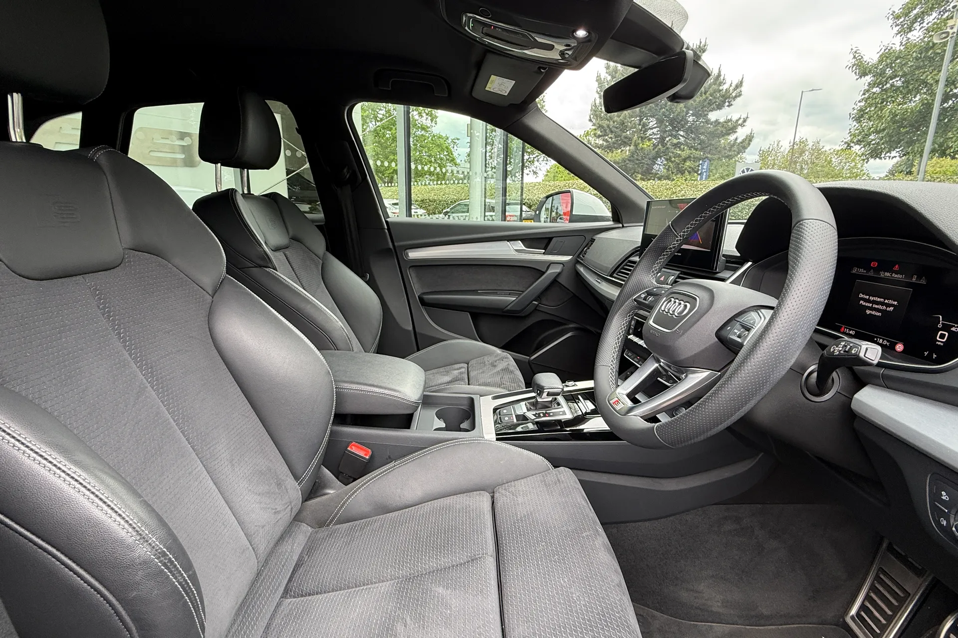Audi Q5 thumbnail image number 36