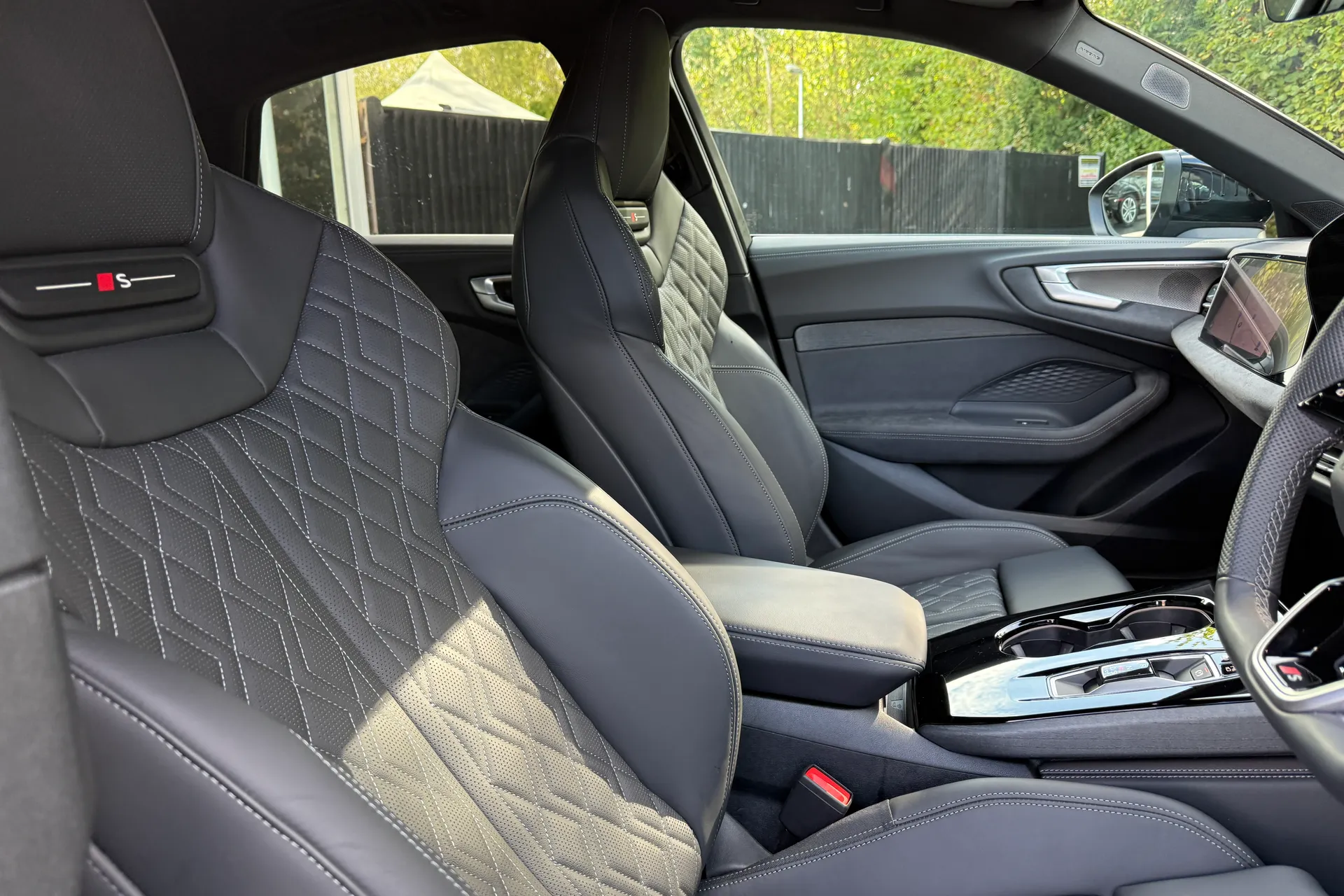 Audi A5 thumbnail image number 24