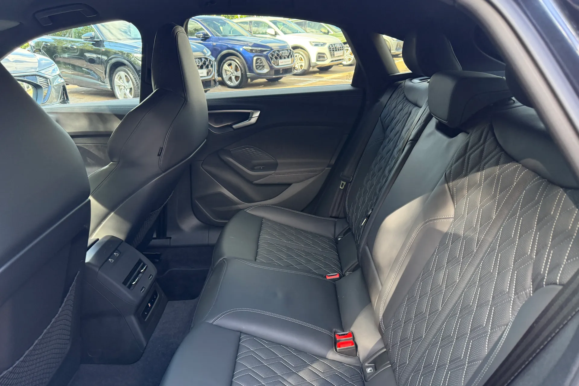 Audi A5 thumbnail image number 47