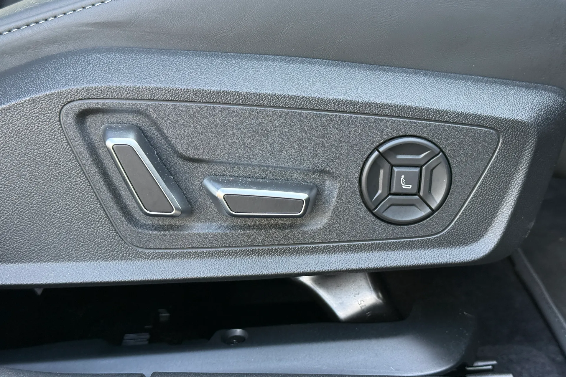 Audi A5 thumbnail image number 6